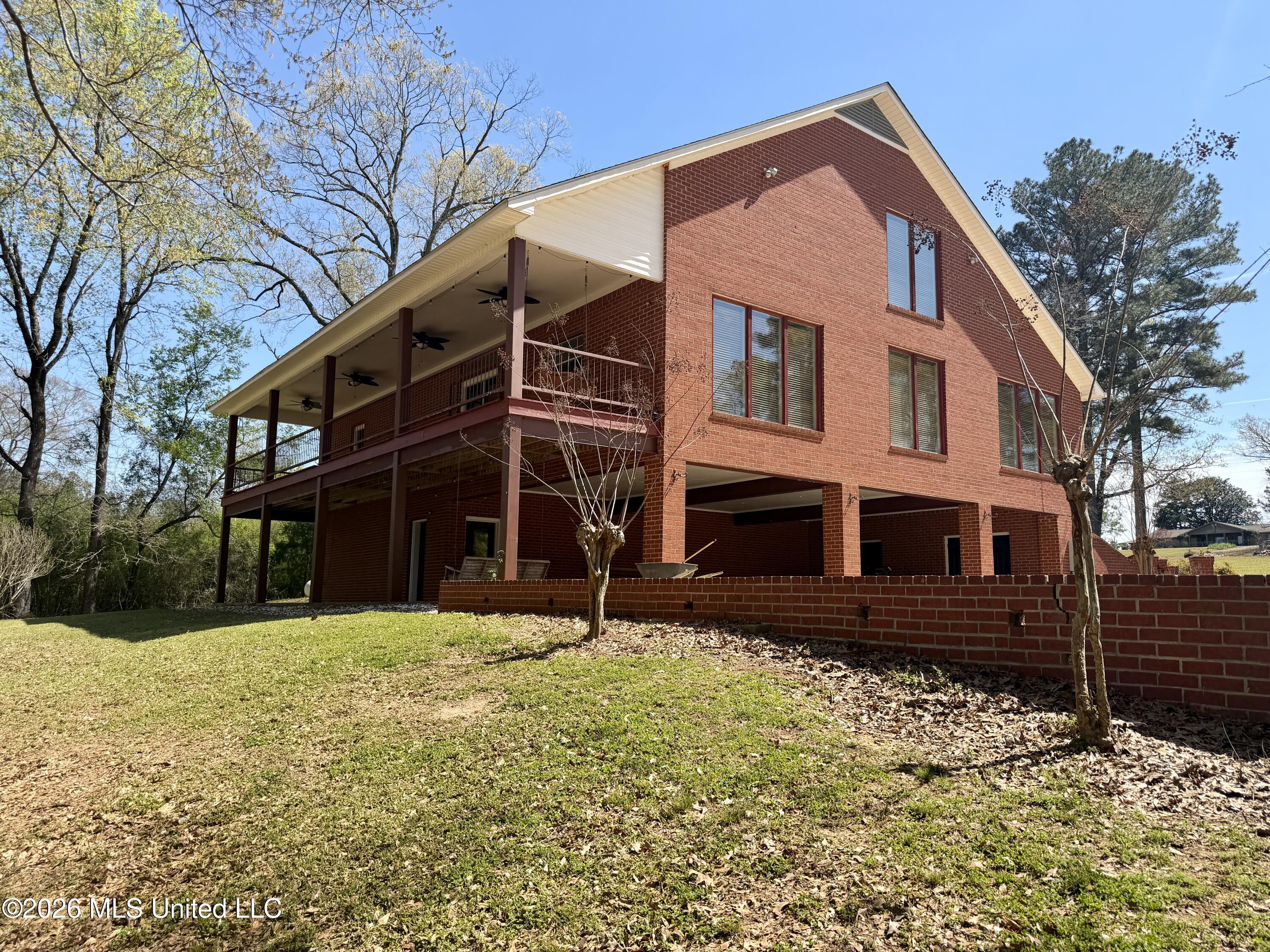 3253 Highway 488 Property Photo 2
