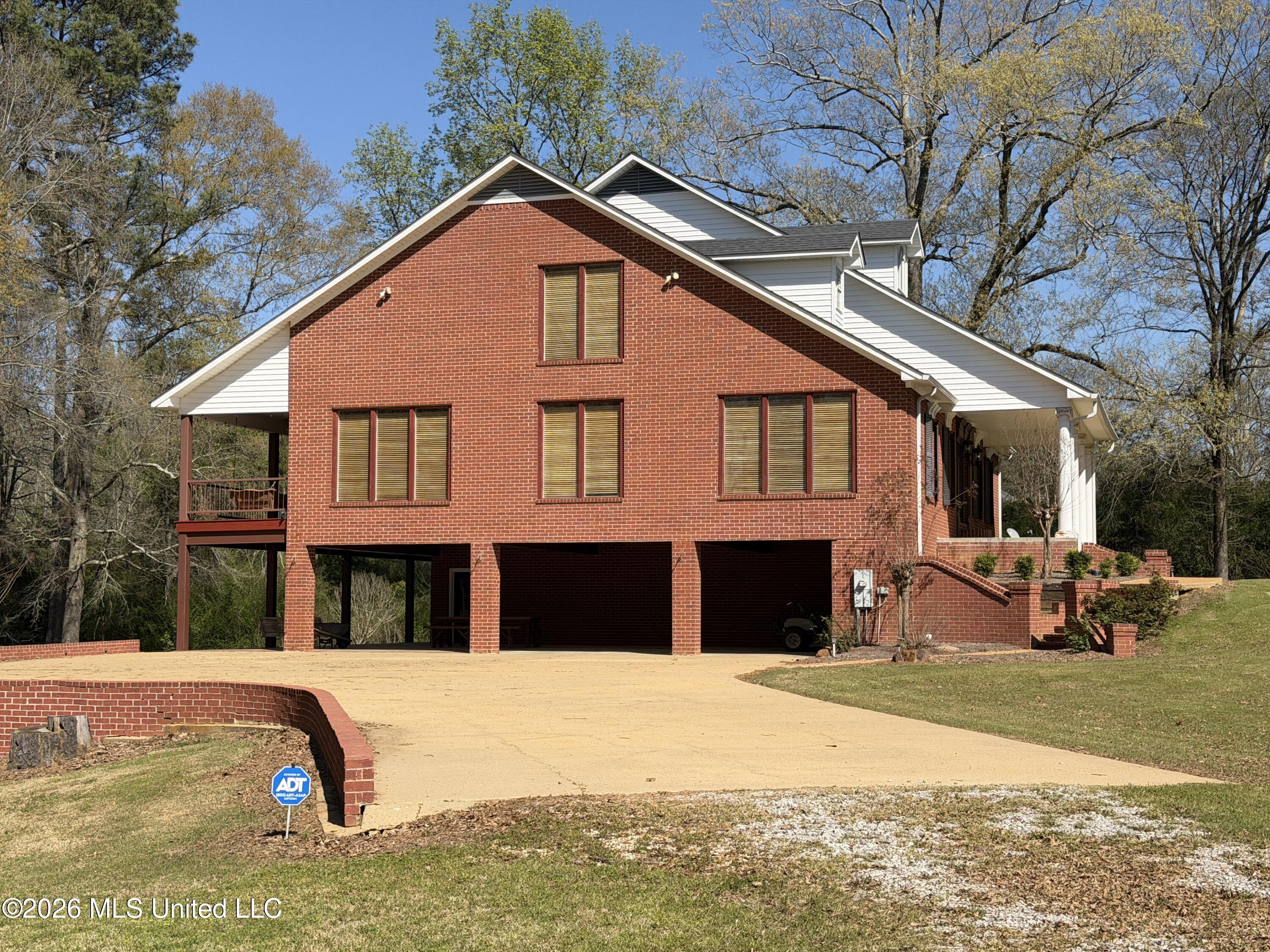 3253 Highway 488 Property Photo 3