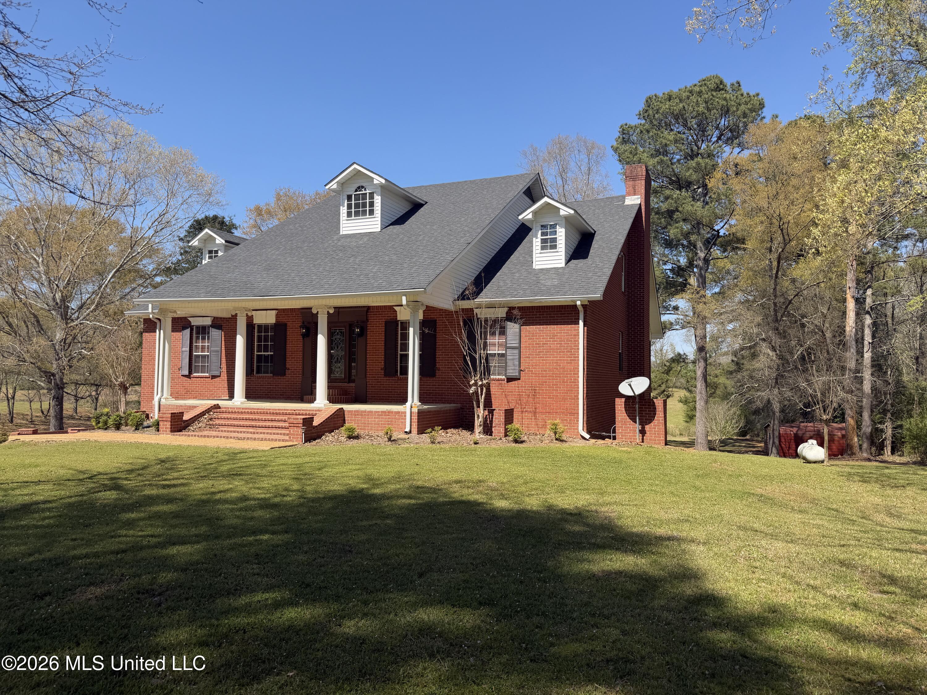 3253 Highway 488 Property Photo 8