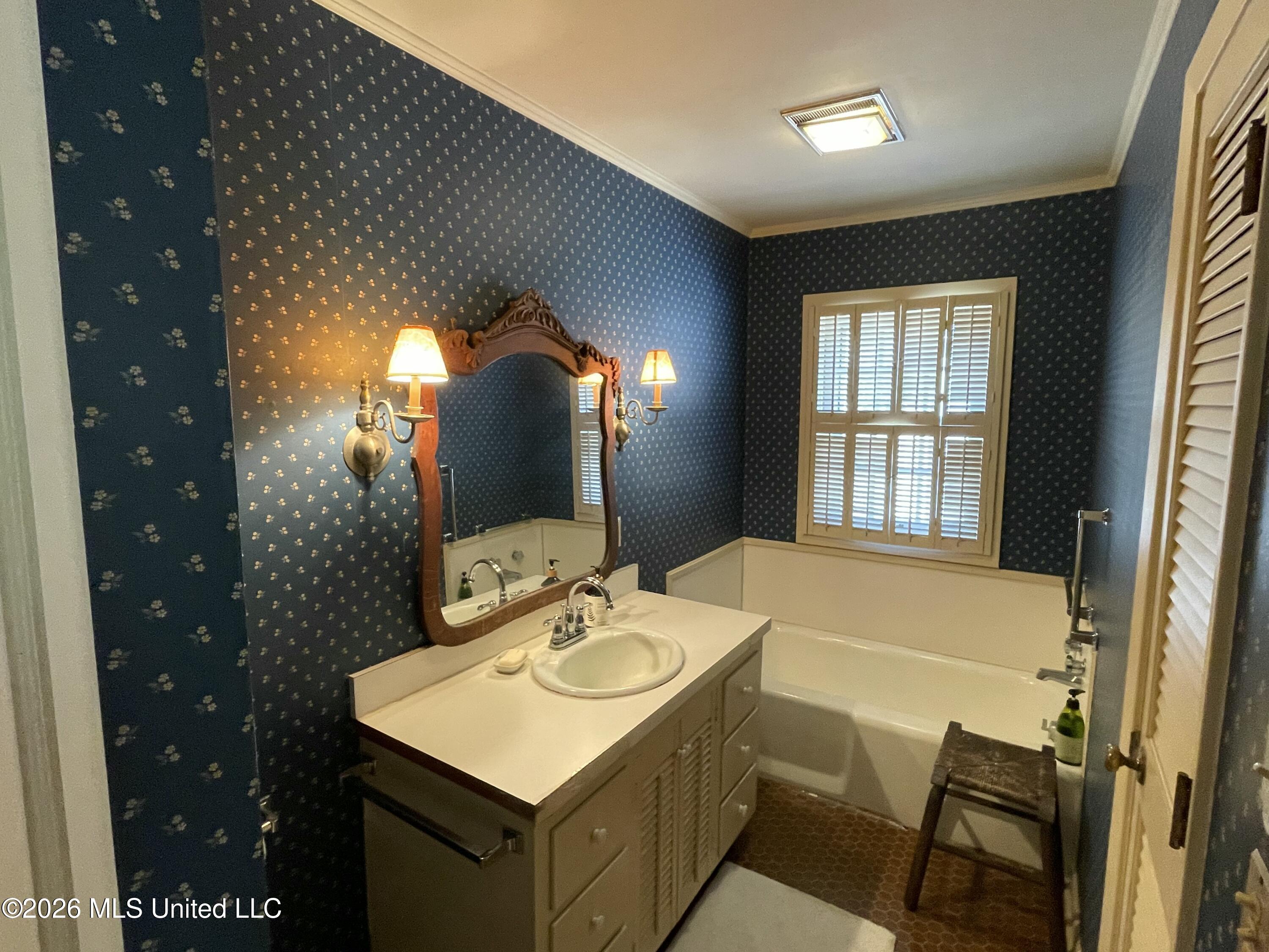 425 Natchez Avenue Property Photo 7