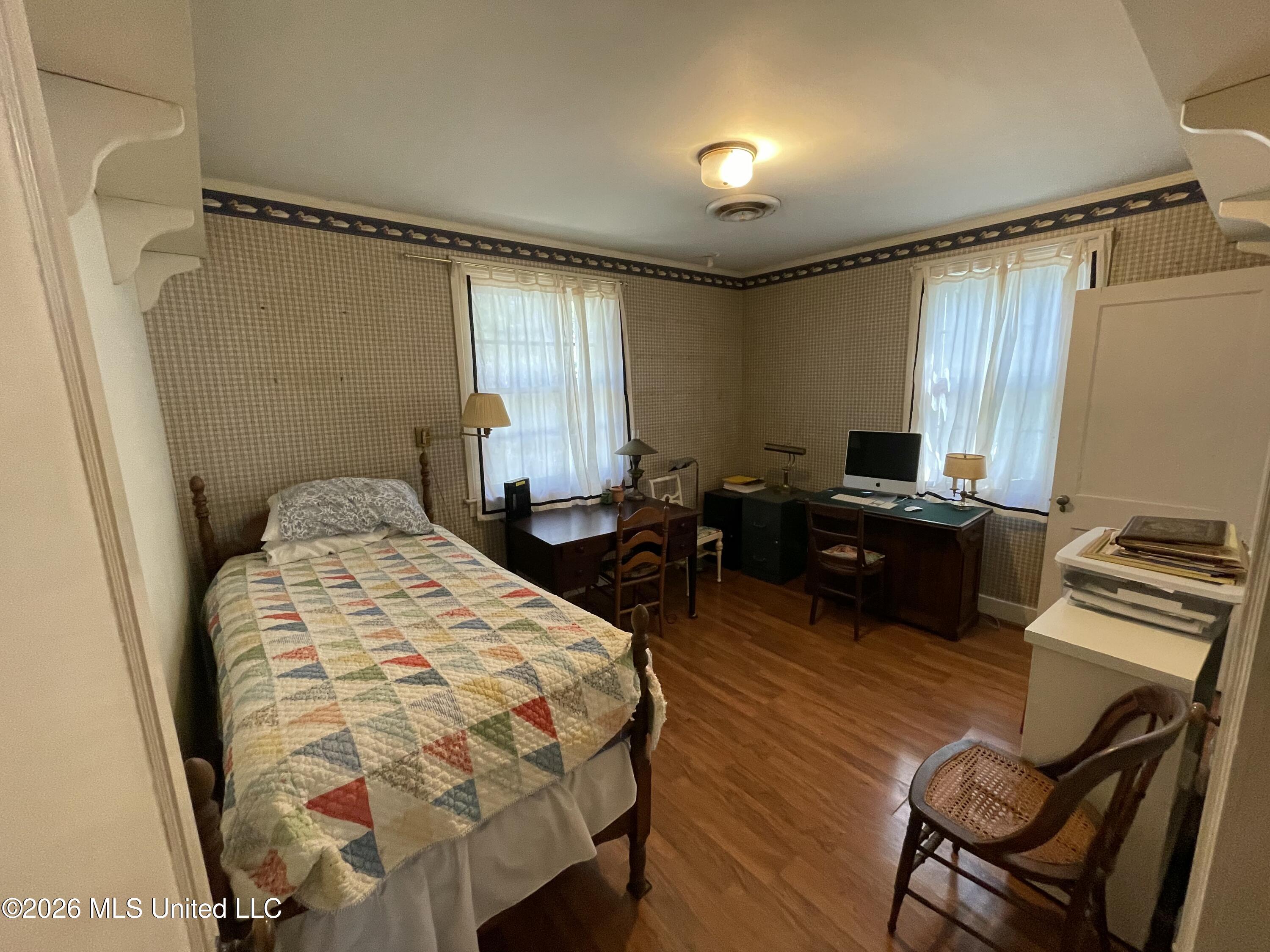 425 Natchez Avenue Property Photo 14