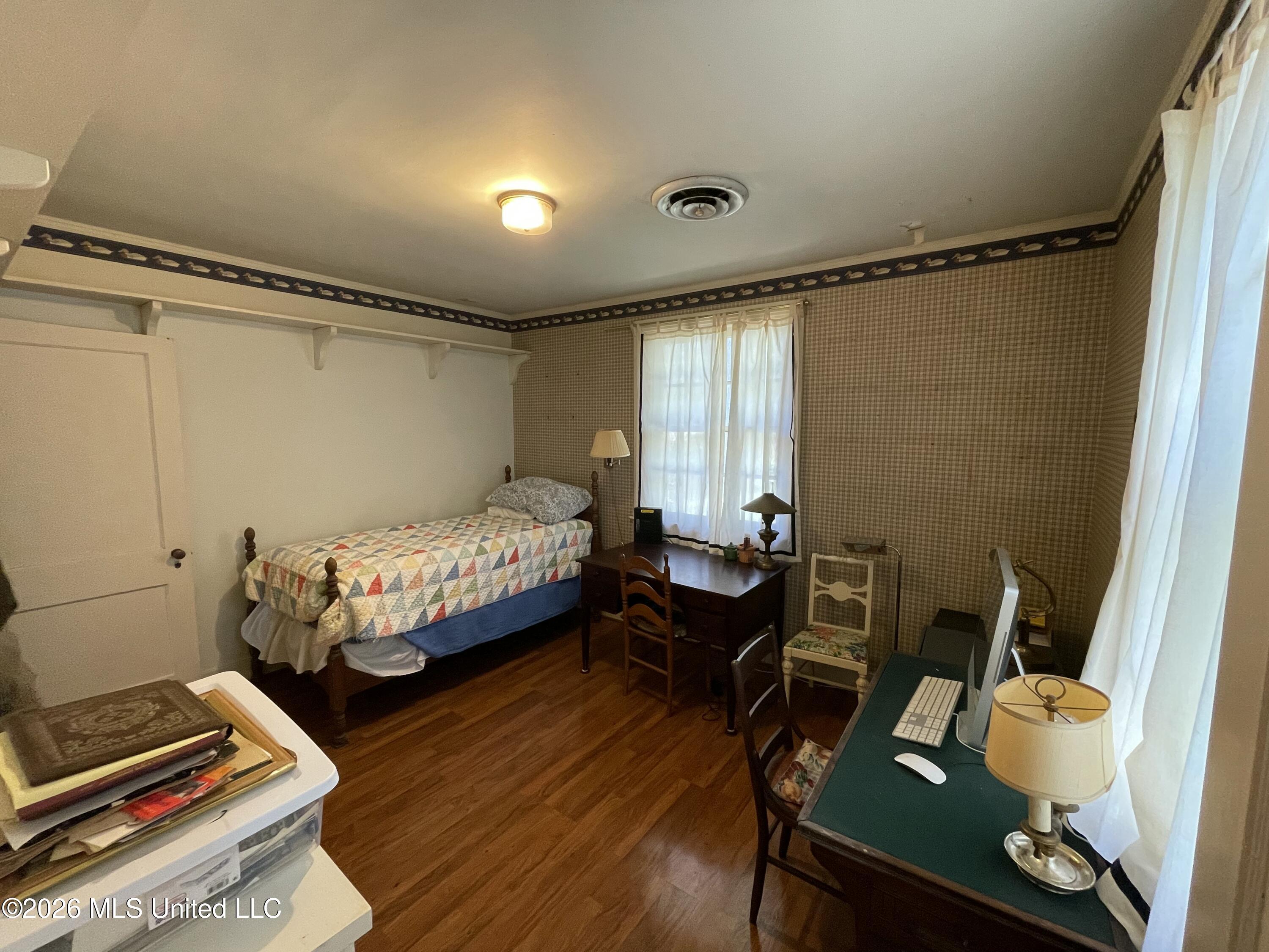 425 Natchez Avenue Property Photo 15
