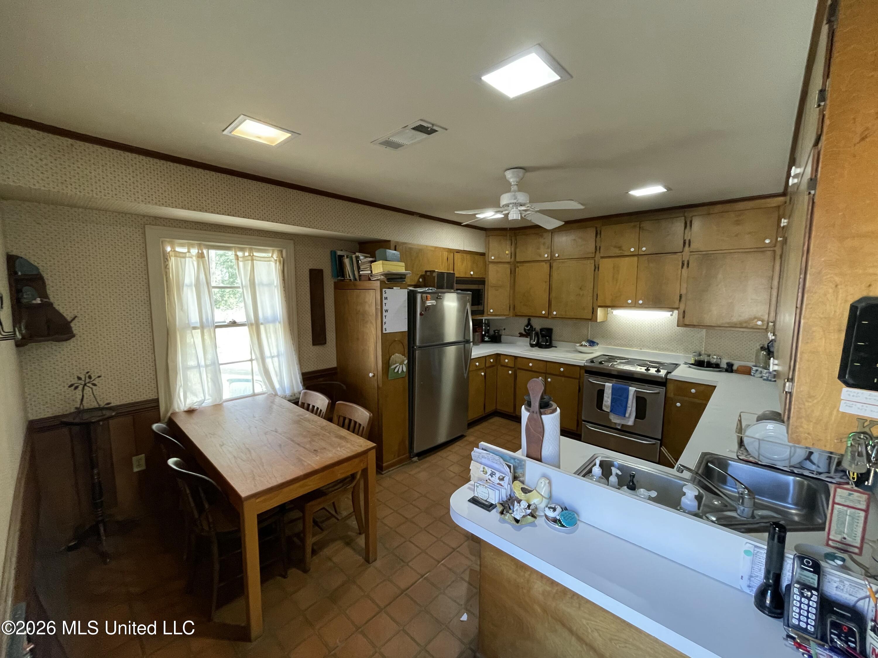 425 Natchez Avenue Property Photo 17