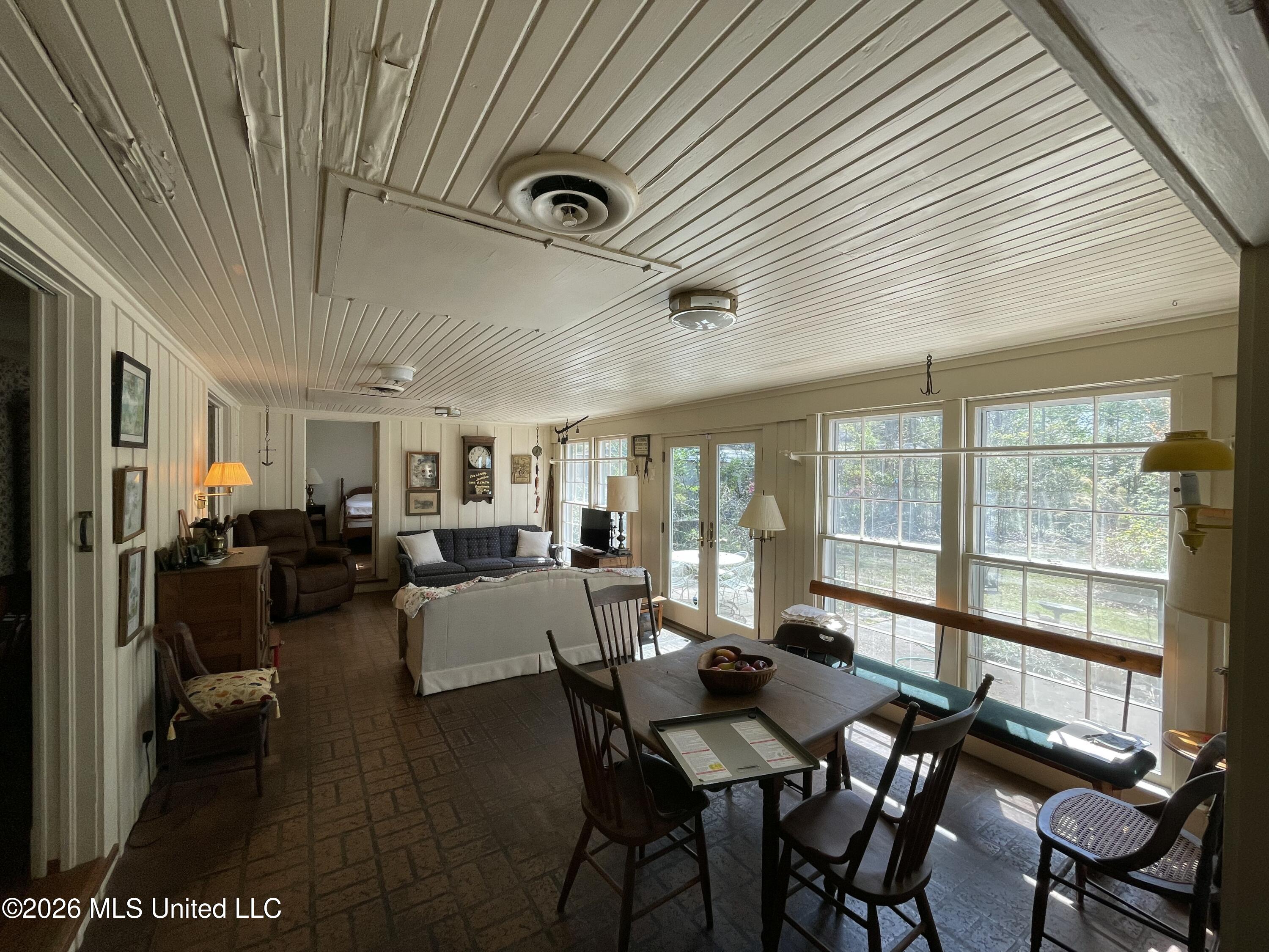 425 Natchez Avenue Property Photo 26
