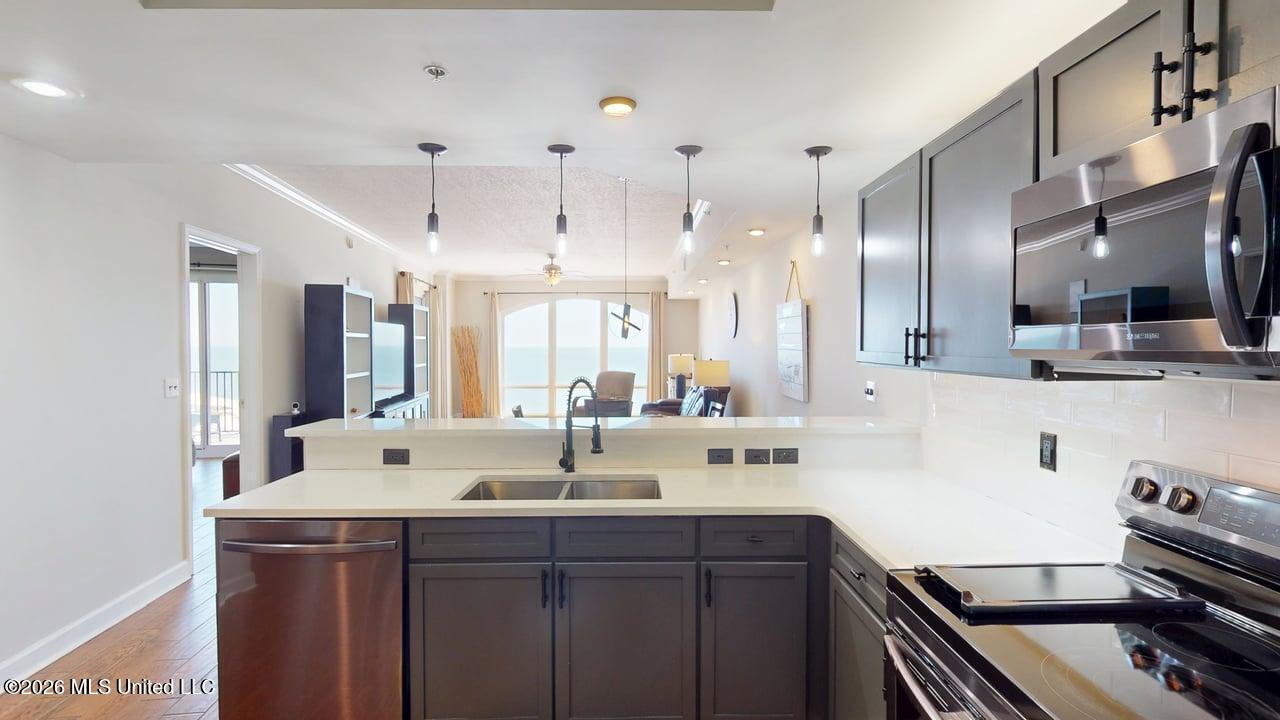1200 Beach Drive Property Photo 12