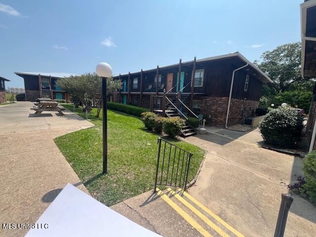1550 E Second Street Property Photo 3