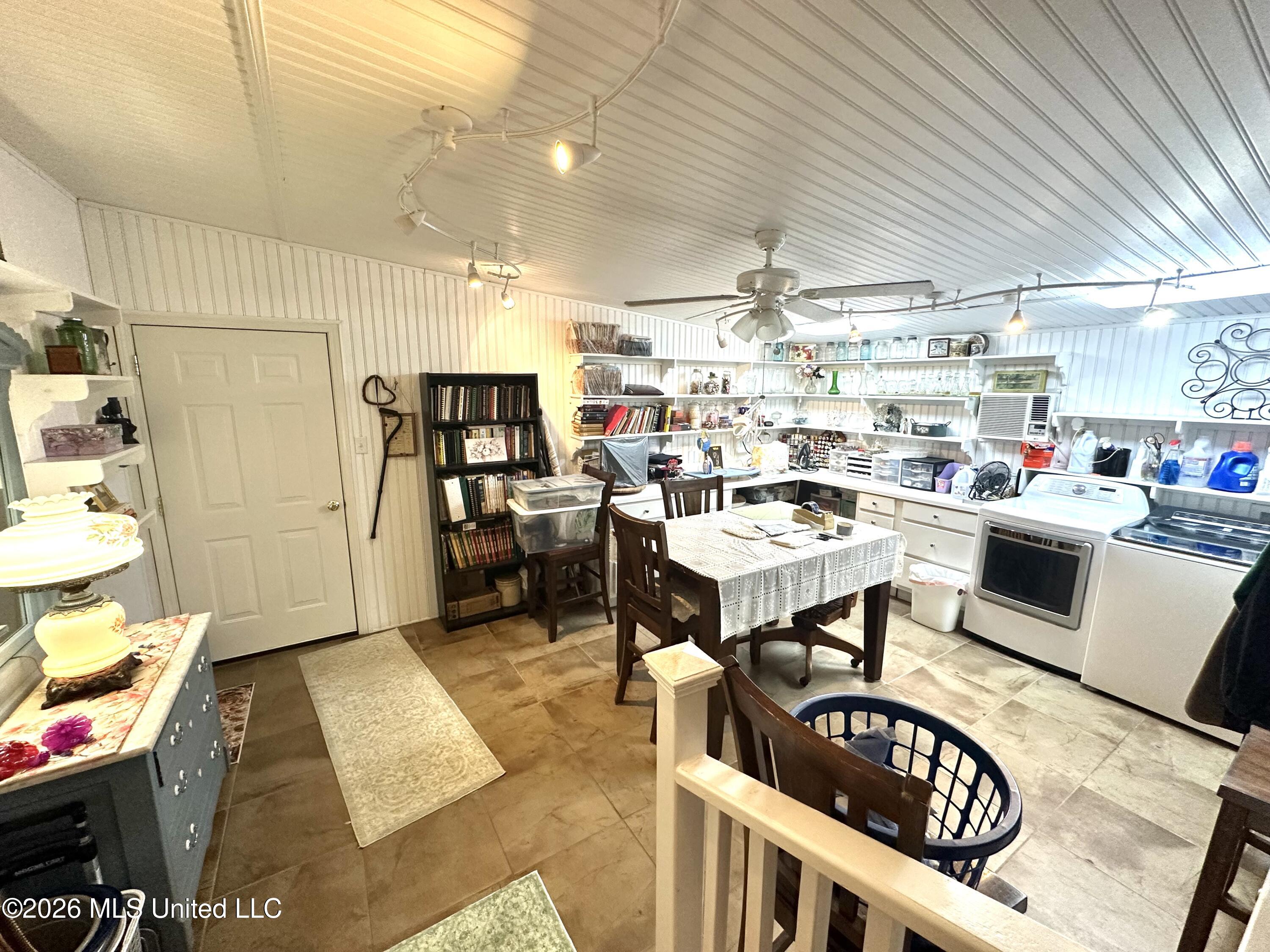 6631 Hwy 568 Property Photo 43