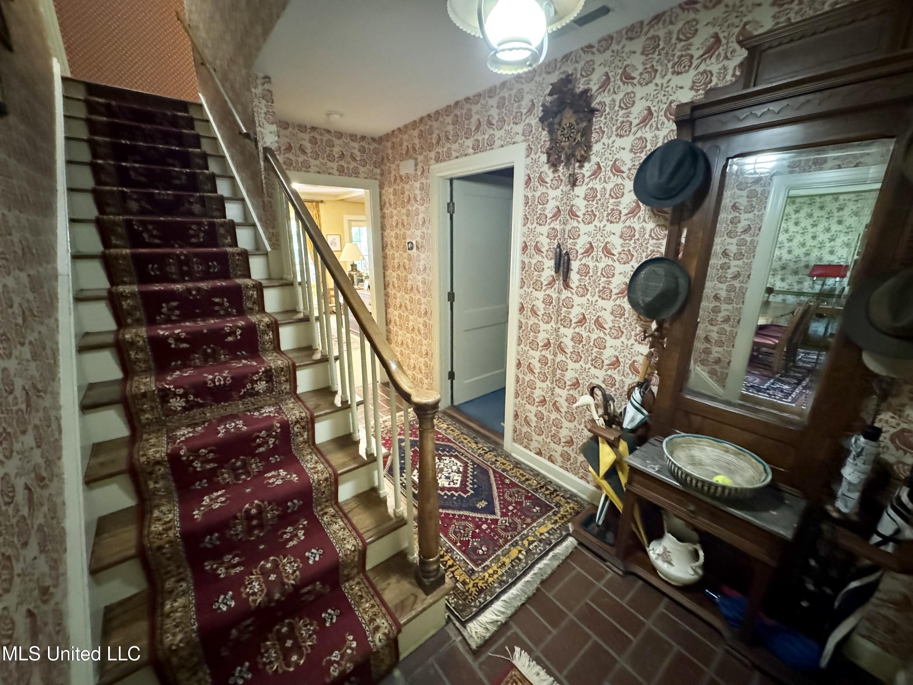120 Ridgecrest Lane Property Photo 18