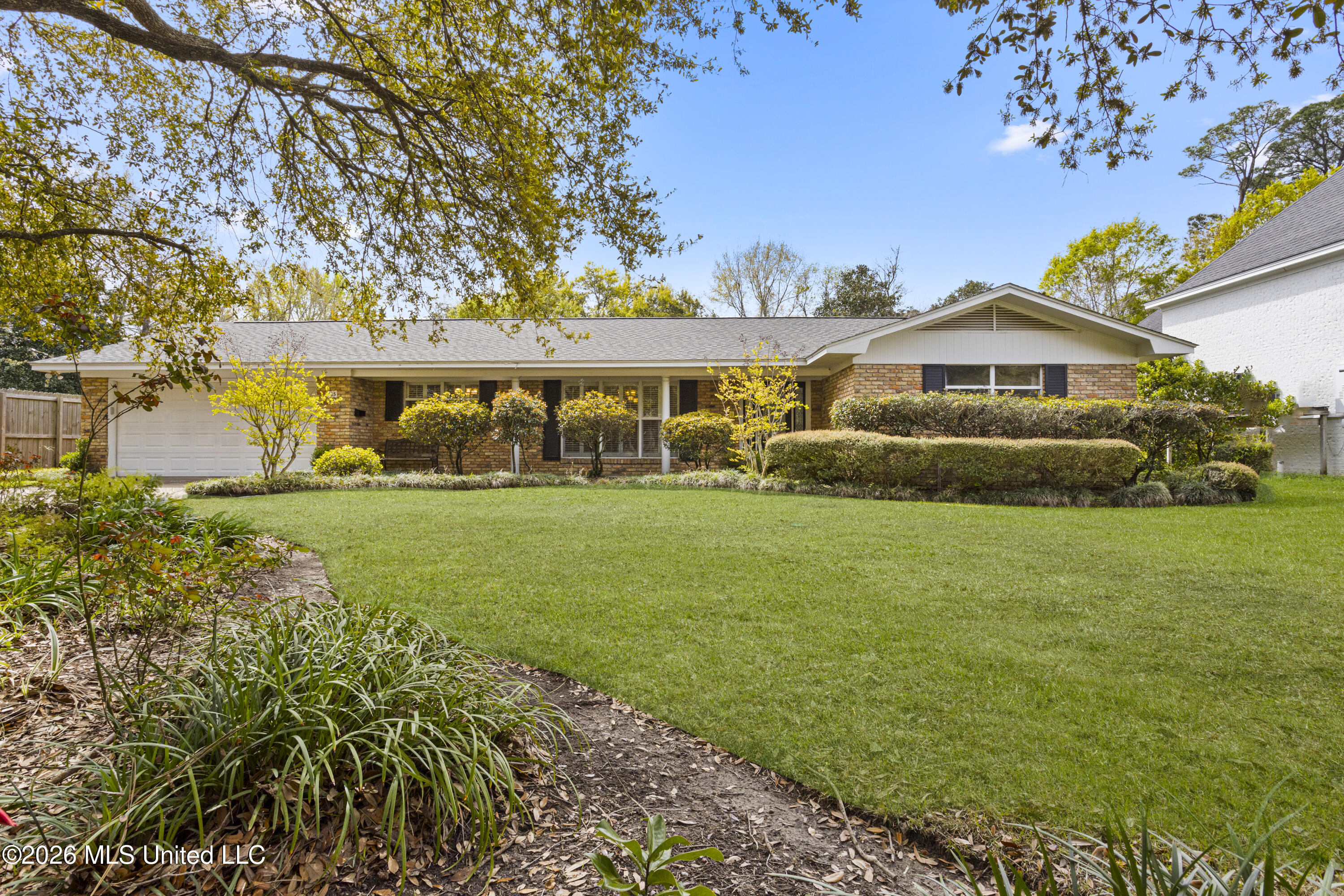 103 Bayou Circle Property Photo 1