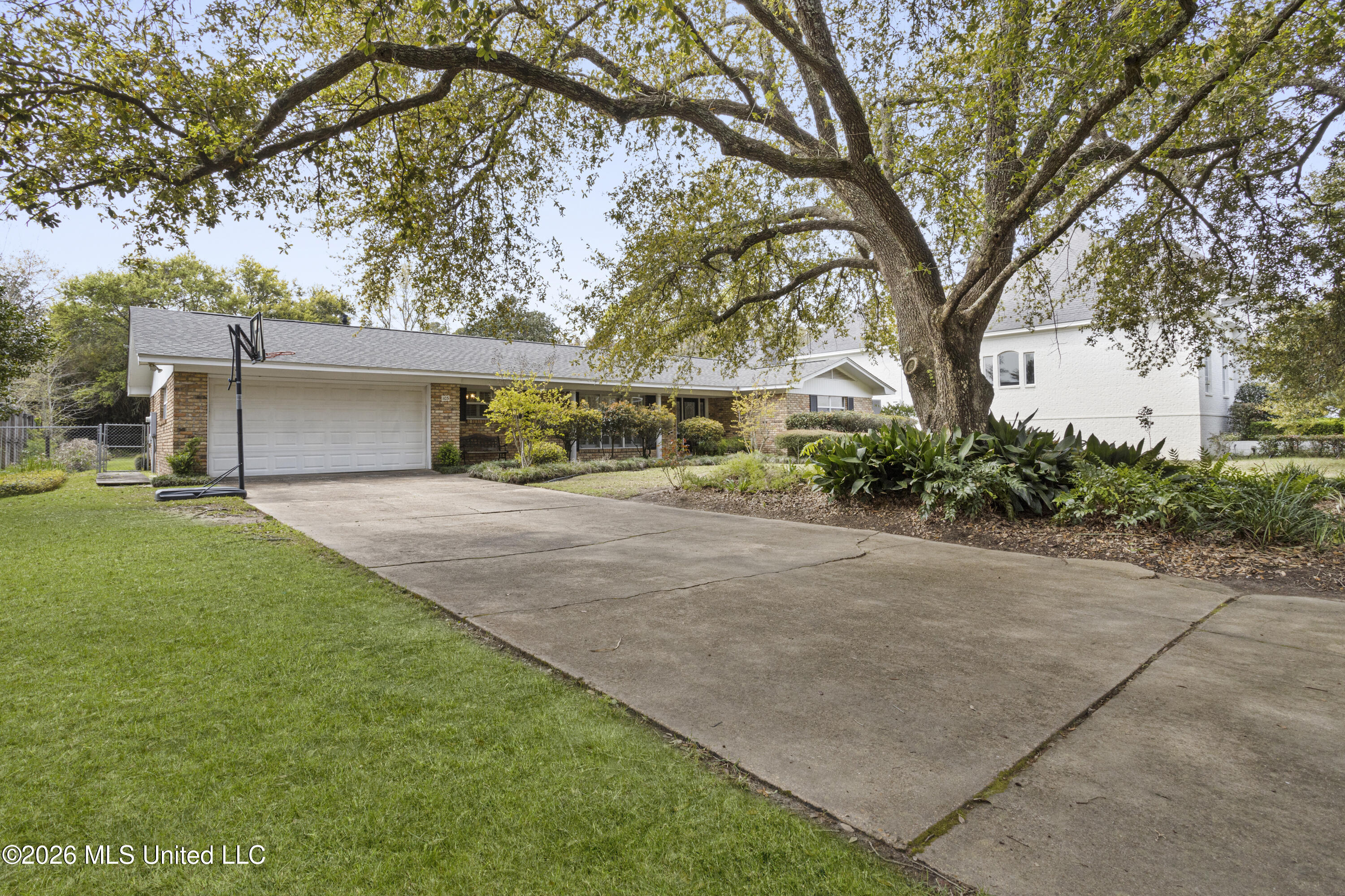 103 Bayou Circle Property Photo 4