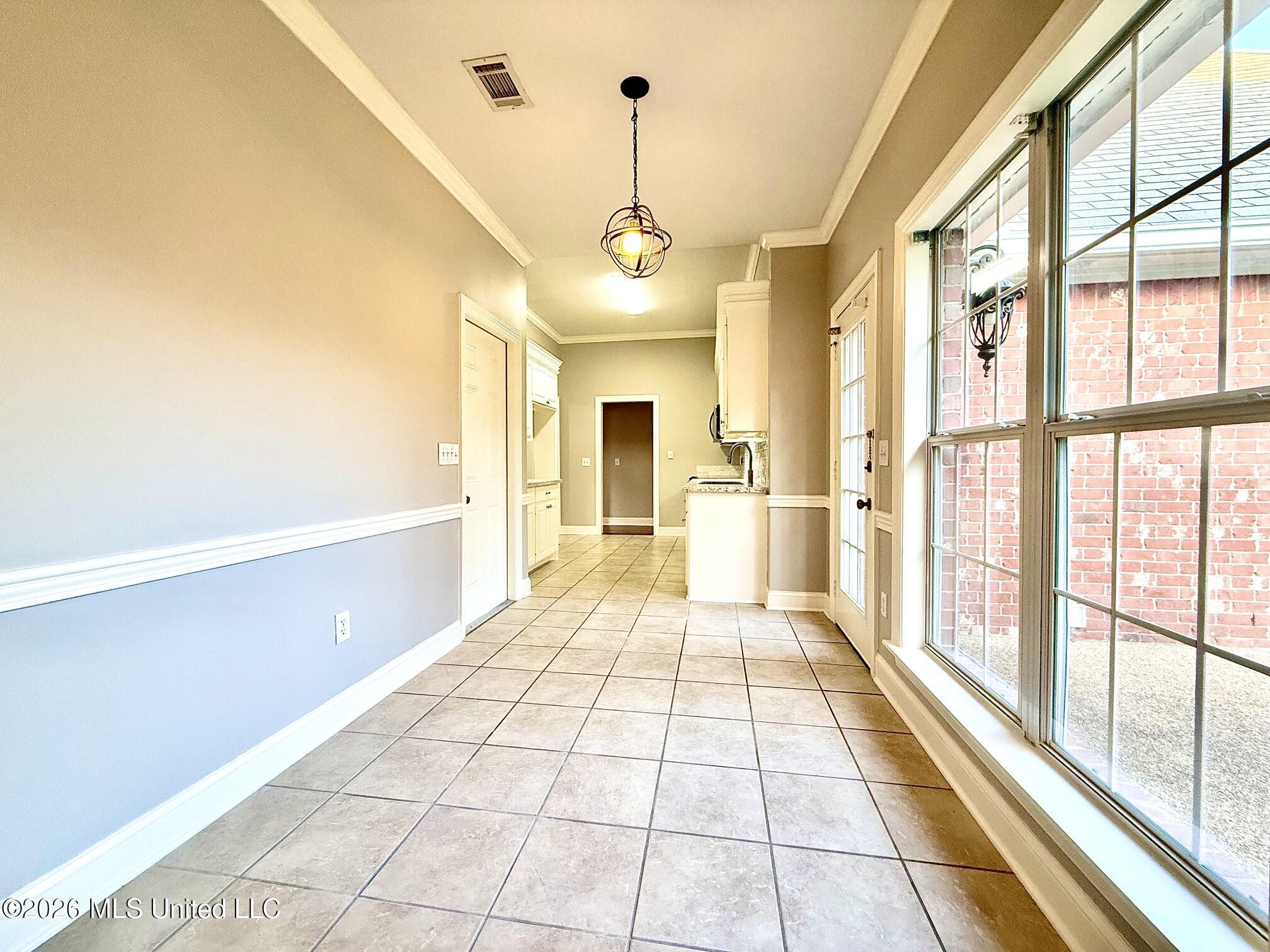 431 Wildberry Circle Property Photo 6