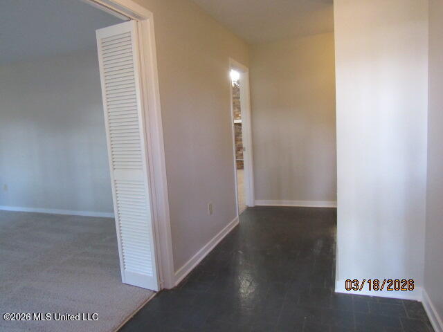 718 Woodhill Road Property Photo 2