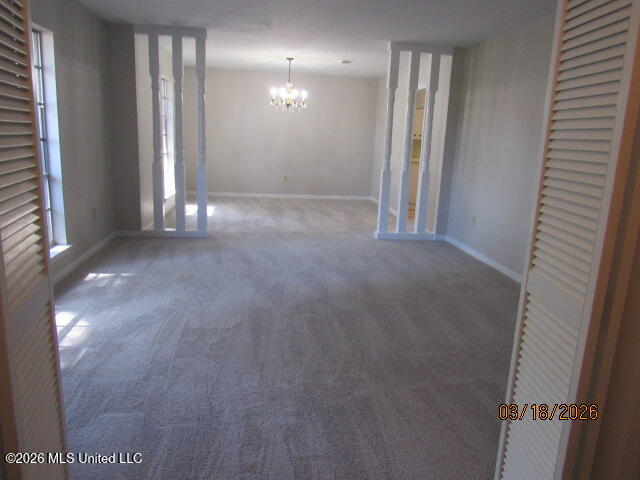 718 Woodhill Road Property Photo 3