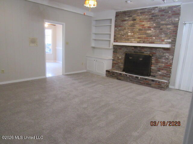718 Woodhill Road Property Photo 4
