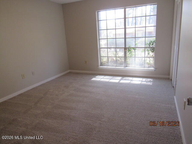 718 Woodhill Road Property Photo 6
