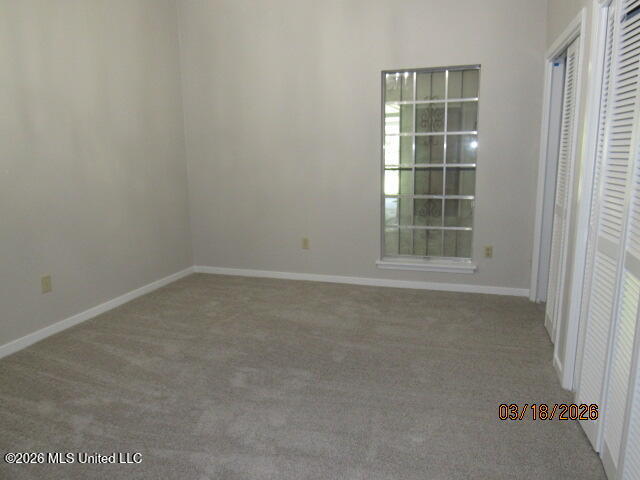 718 Woodhill Road Property Photo 7