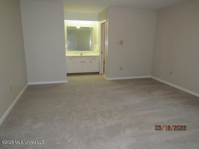 718 Woodhill Road Property Photo 10