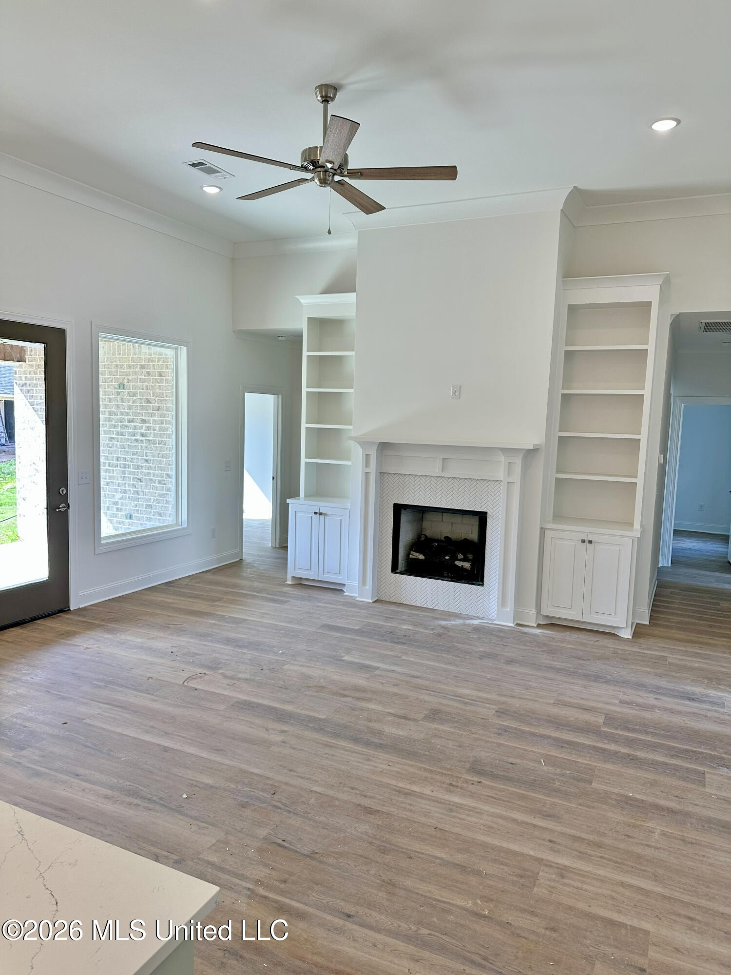 302 Tremont Drive Property Photo 4