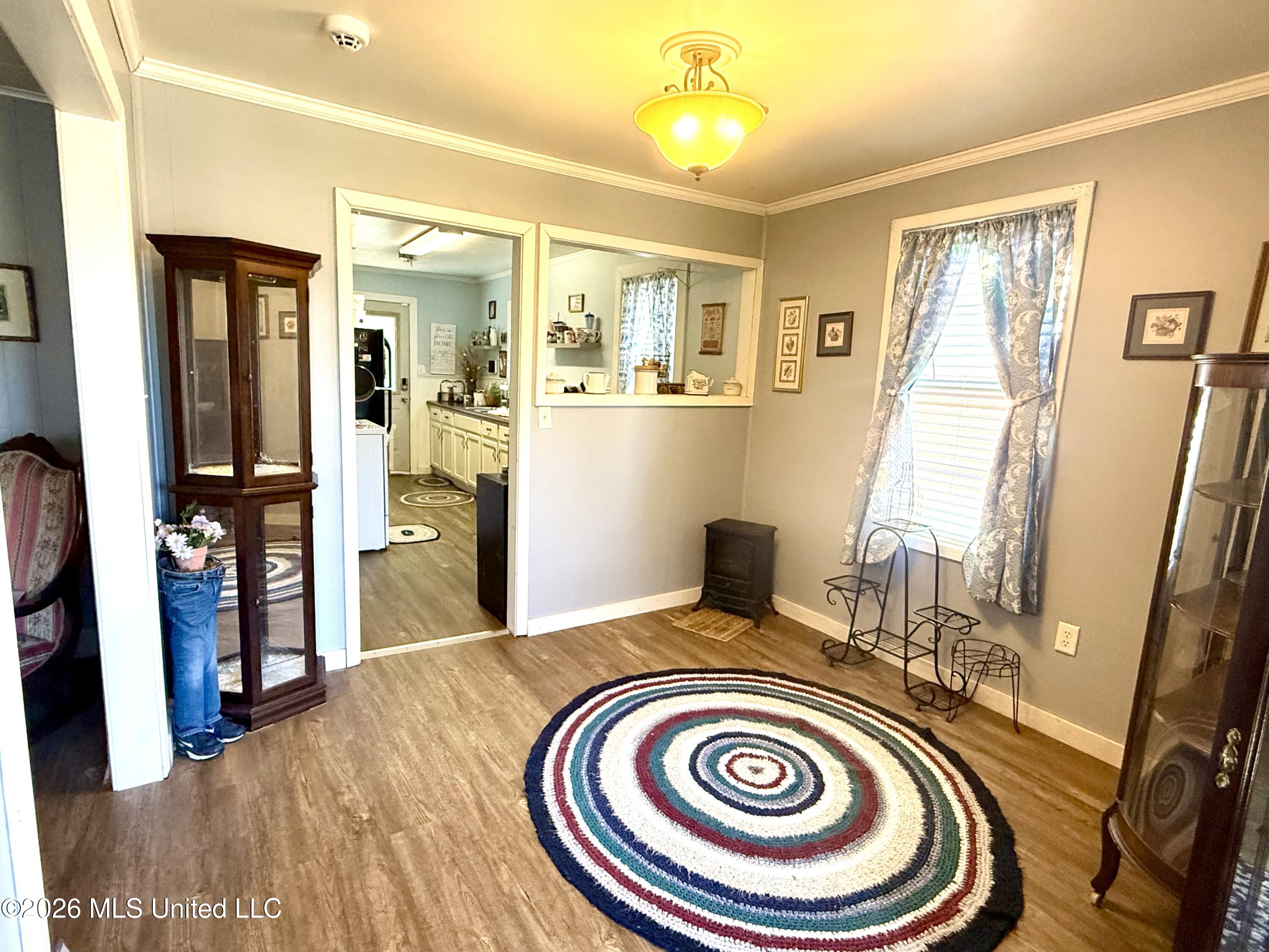 2221 Long Street Property Photo 7