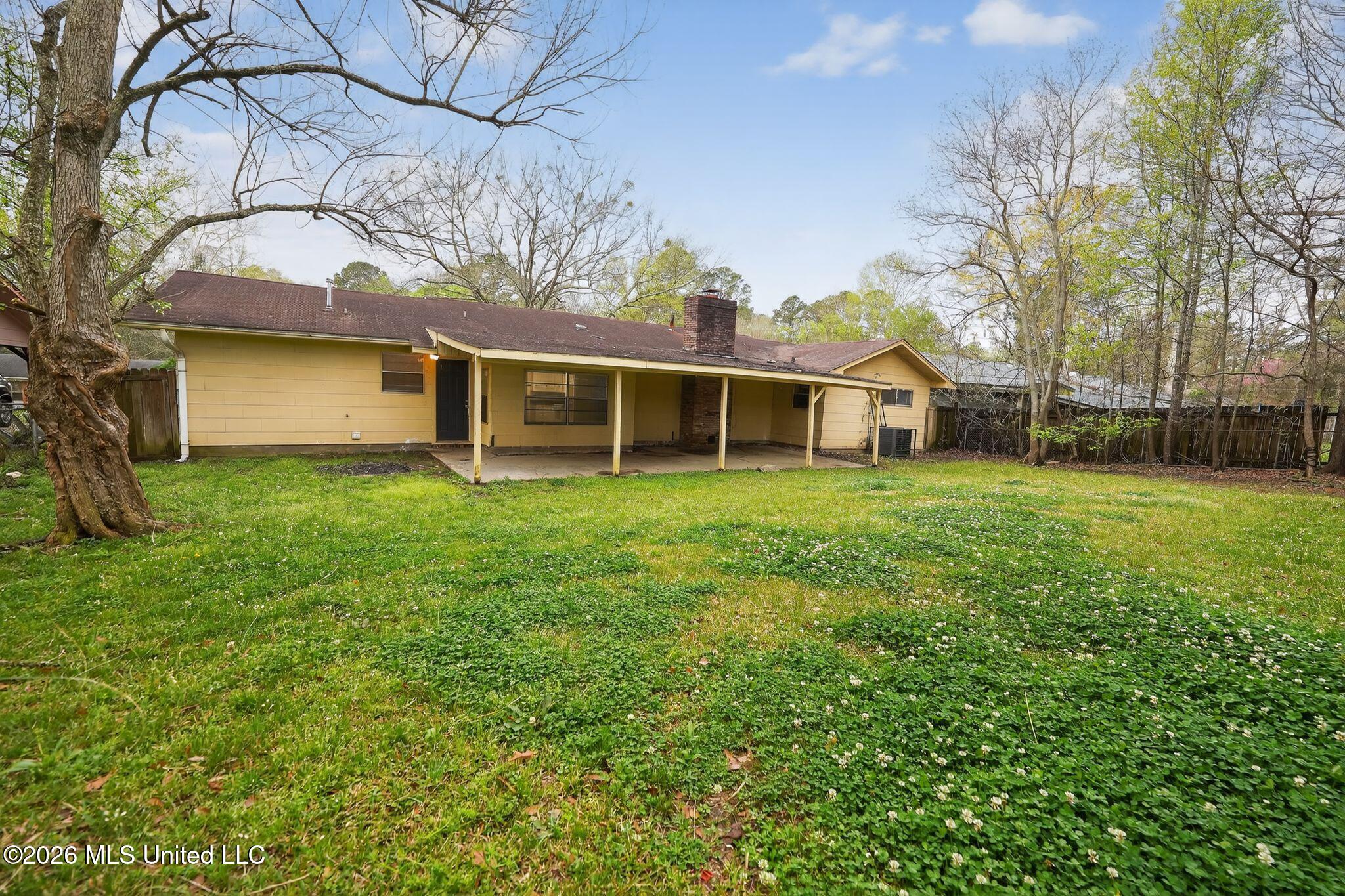 1062 Autumn Street Property Photo 6