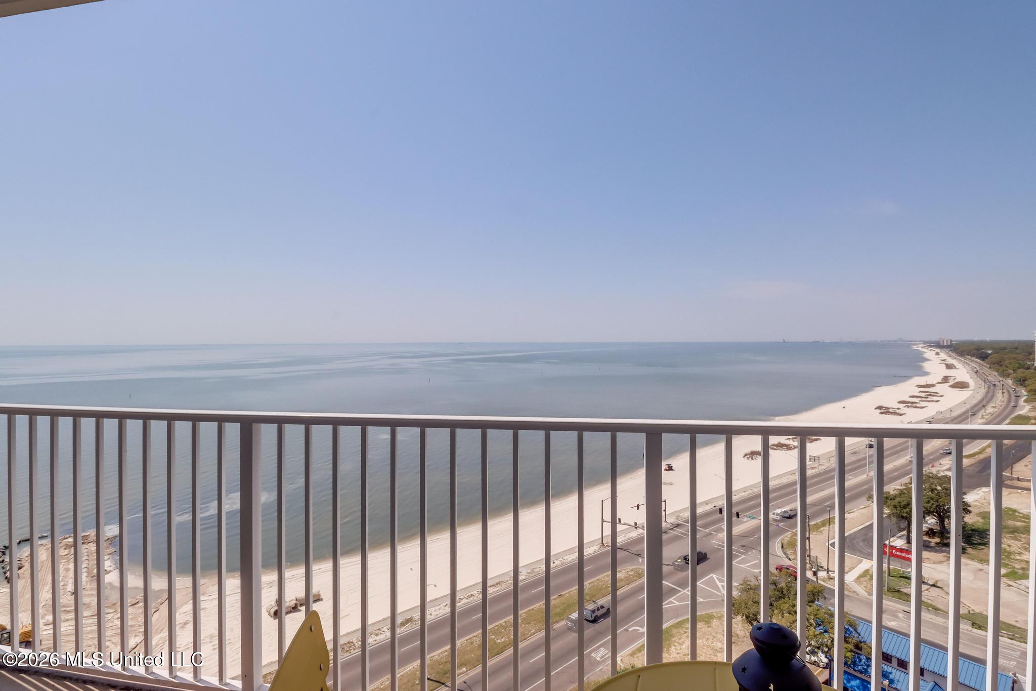 2668 Beach Boulevard Property Photo 15