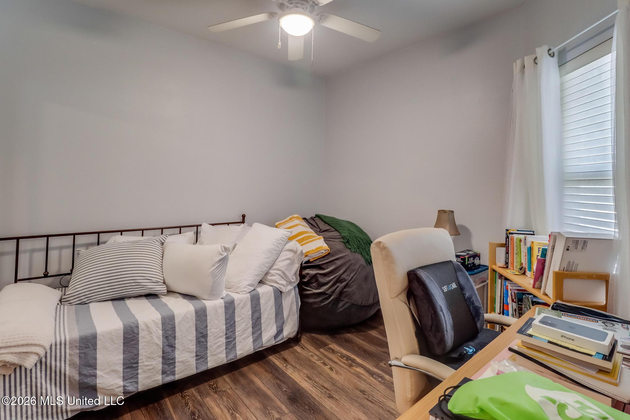 2668 Beach Boulevard Property Photo 21