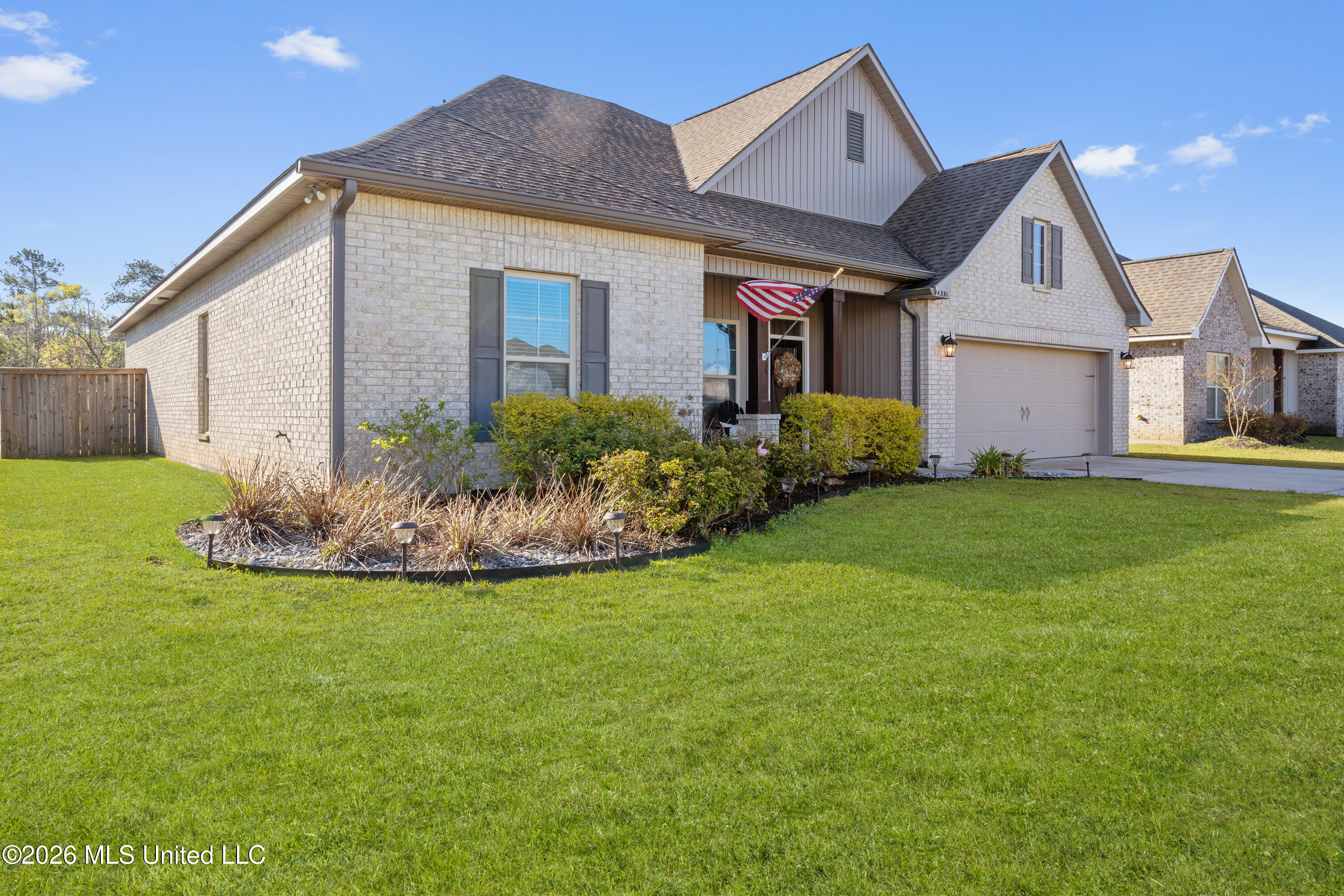 14391 Viola Way Property Photo 4