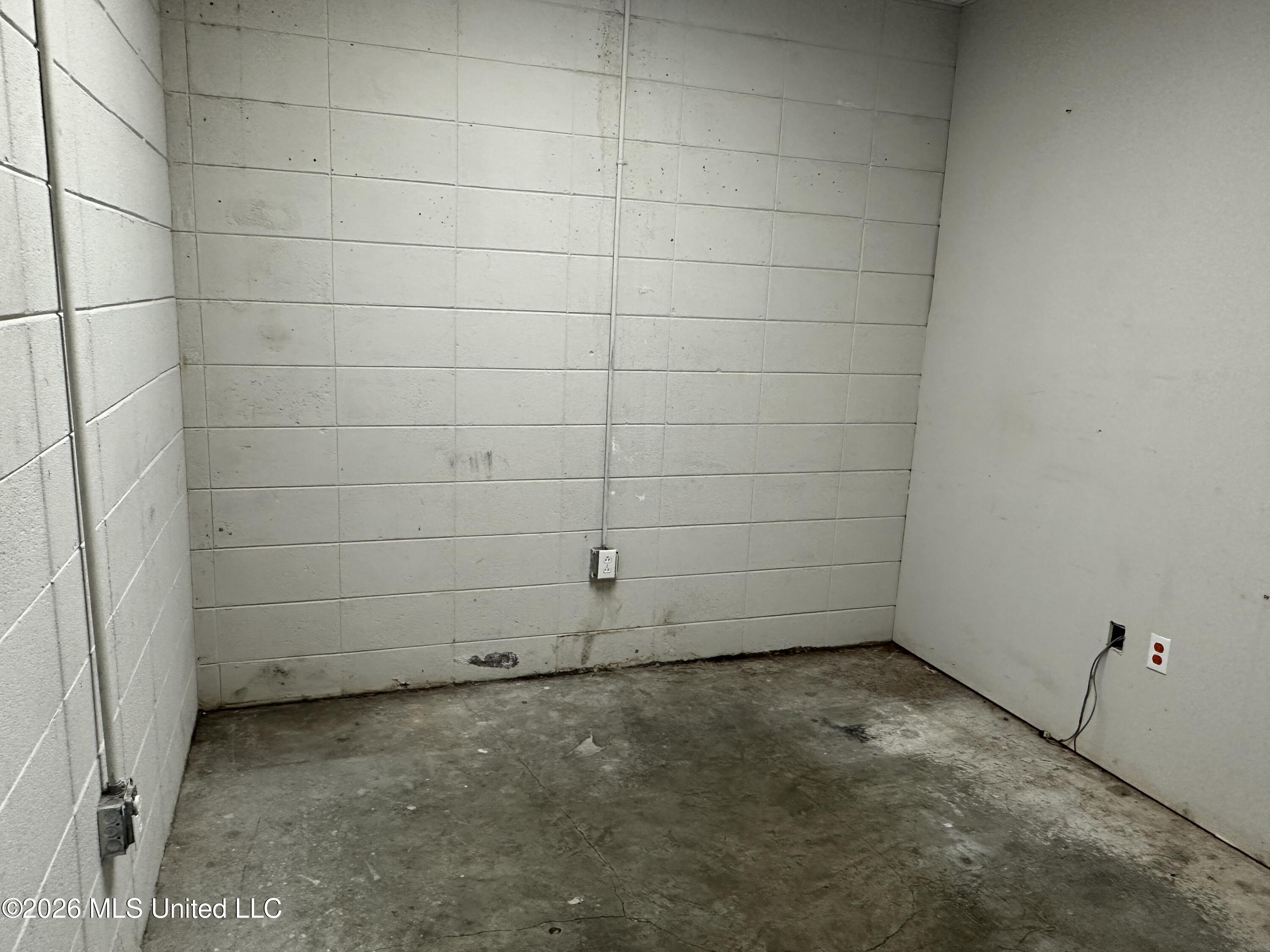 2809 Us-90 Property Photo 8