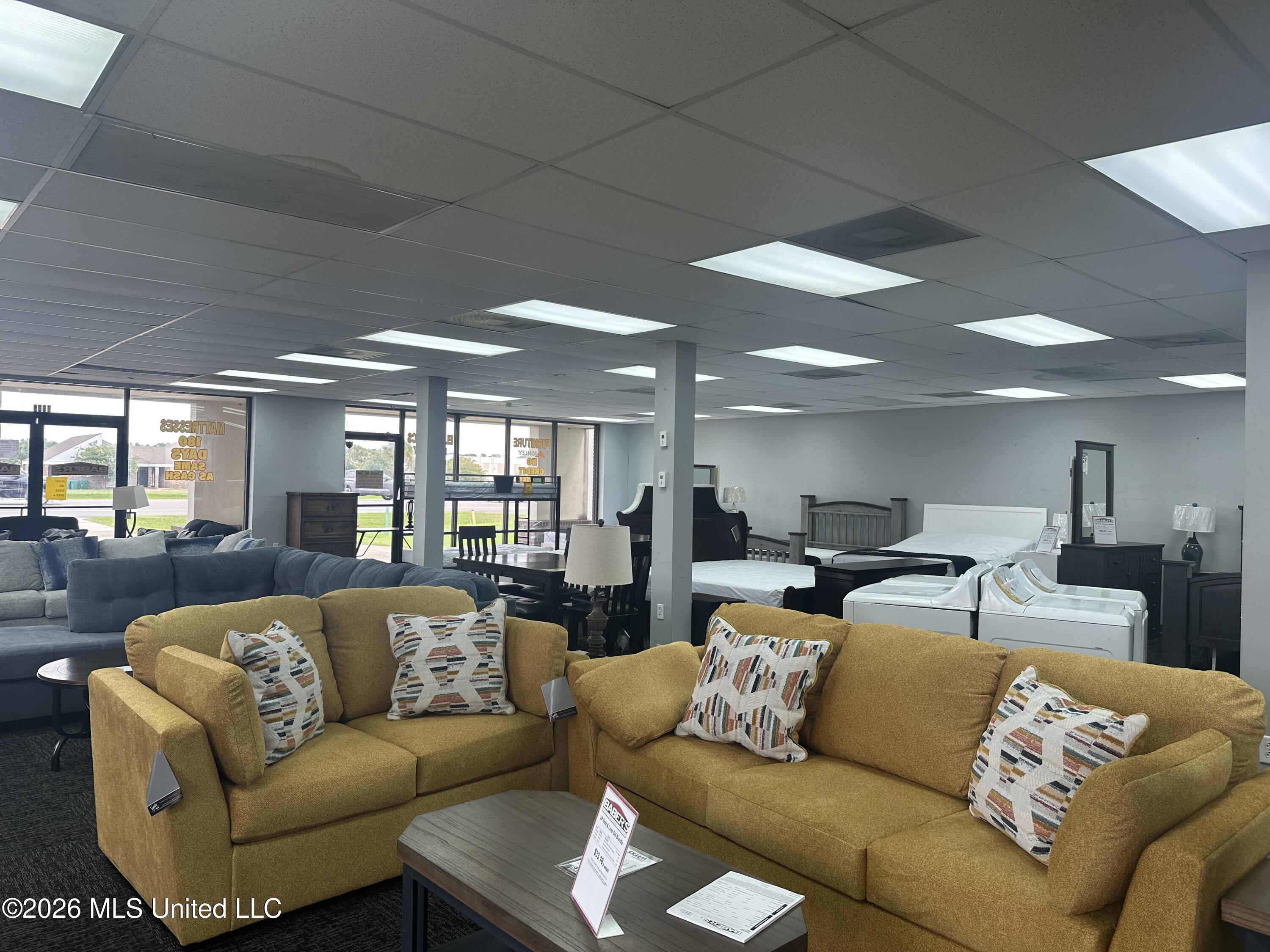 2809 Us-90 Property Photo 10