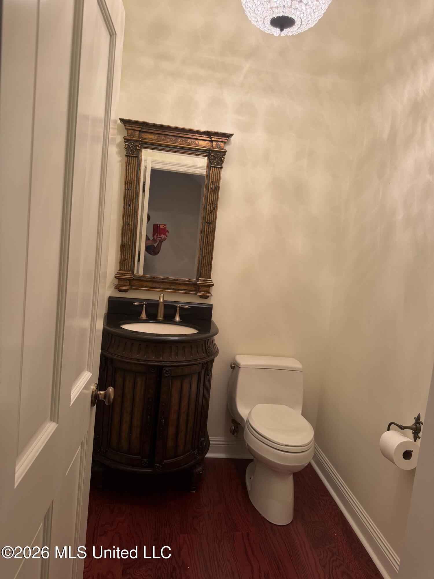 693 569 Highway Property Photo 18