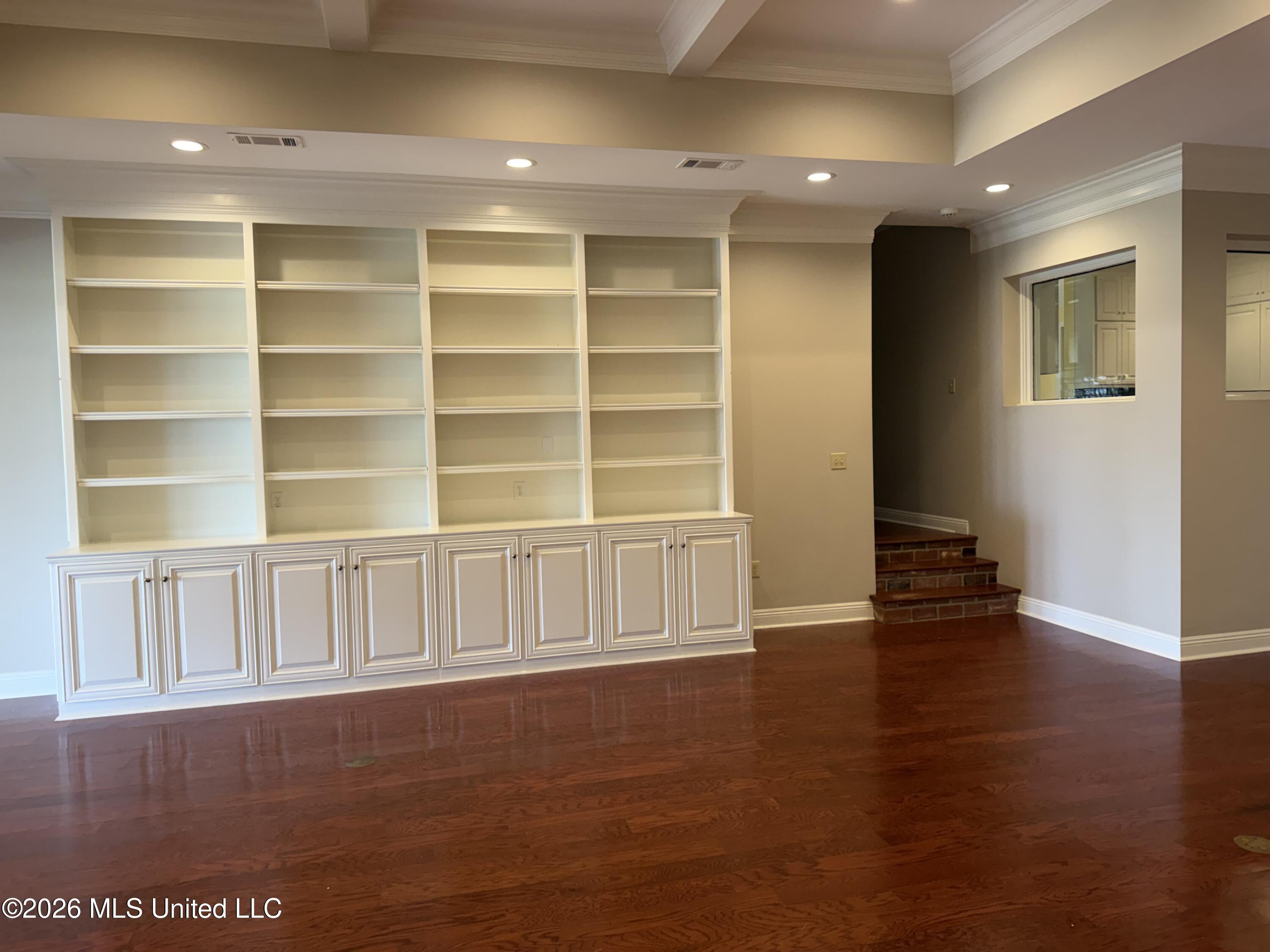 693 569 Highway Property Photo 19