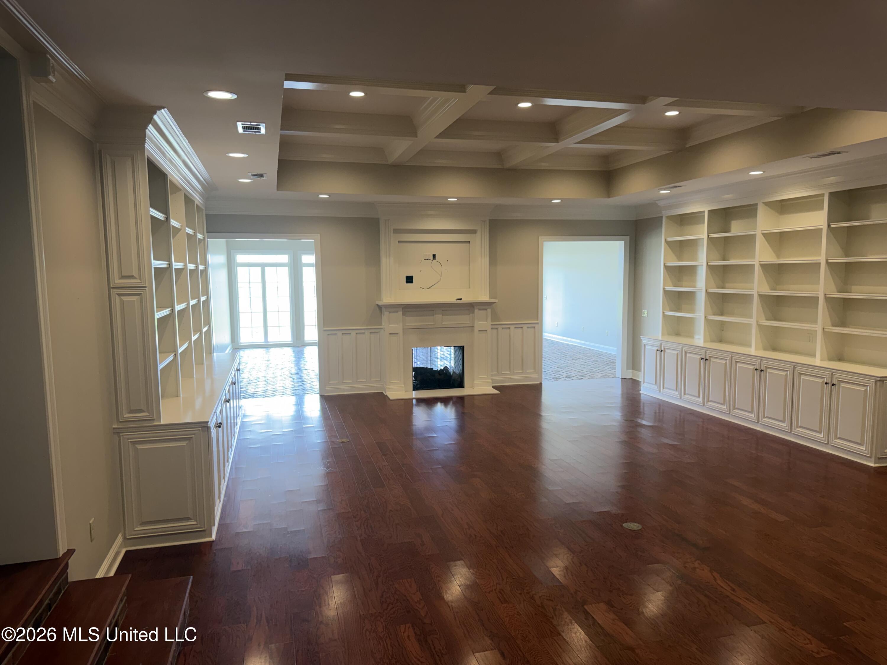 693 569 Highway Property Photo 27