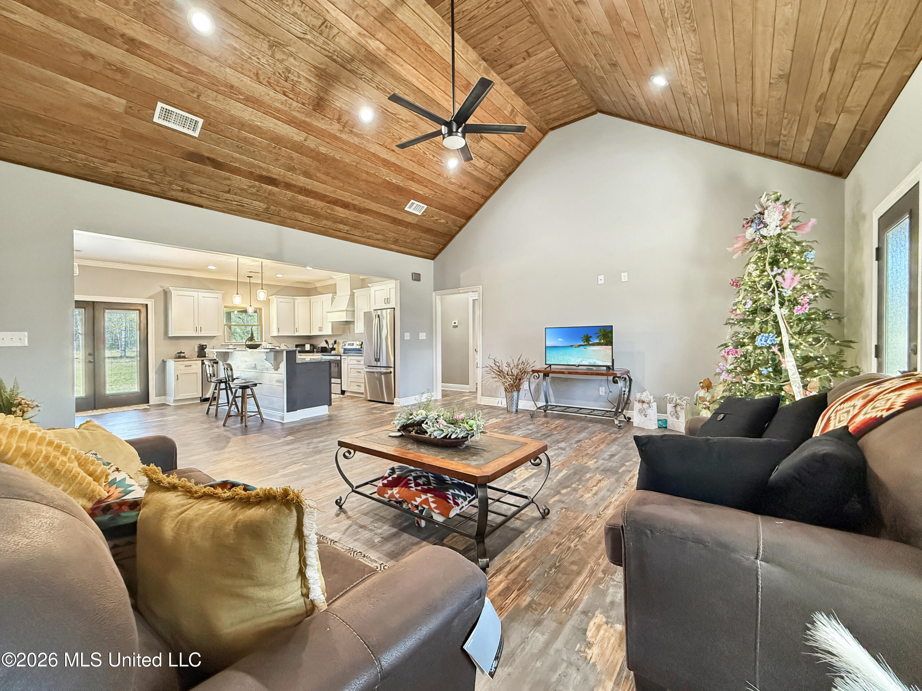 6992 N Highway 43 Property Photo 4