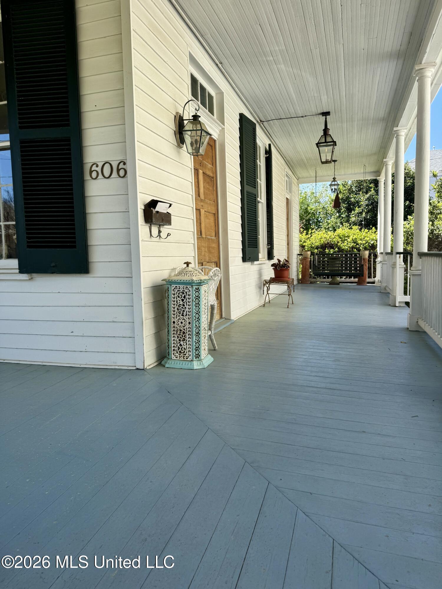 606 State Street Property Photo 27