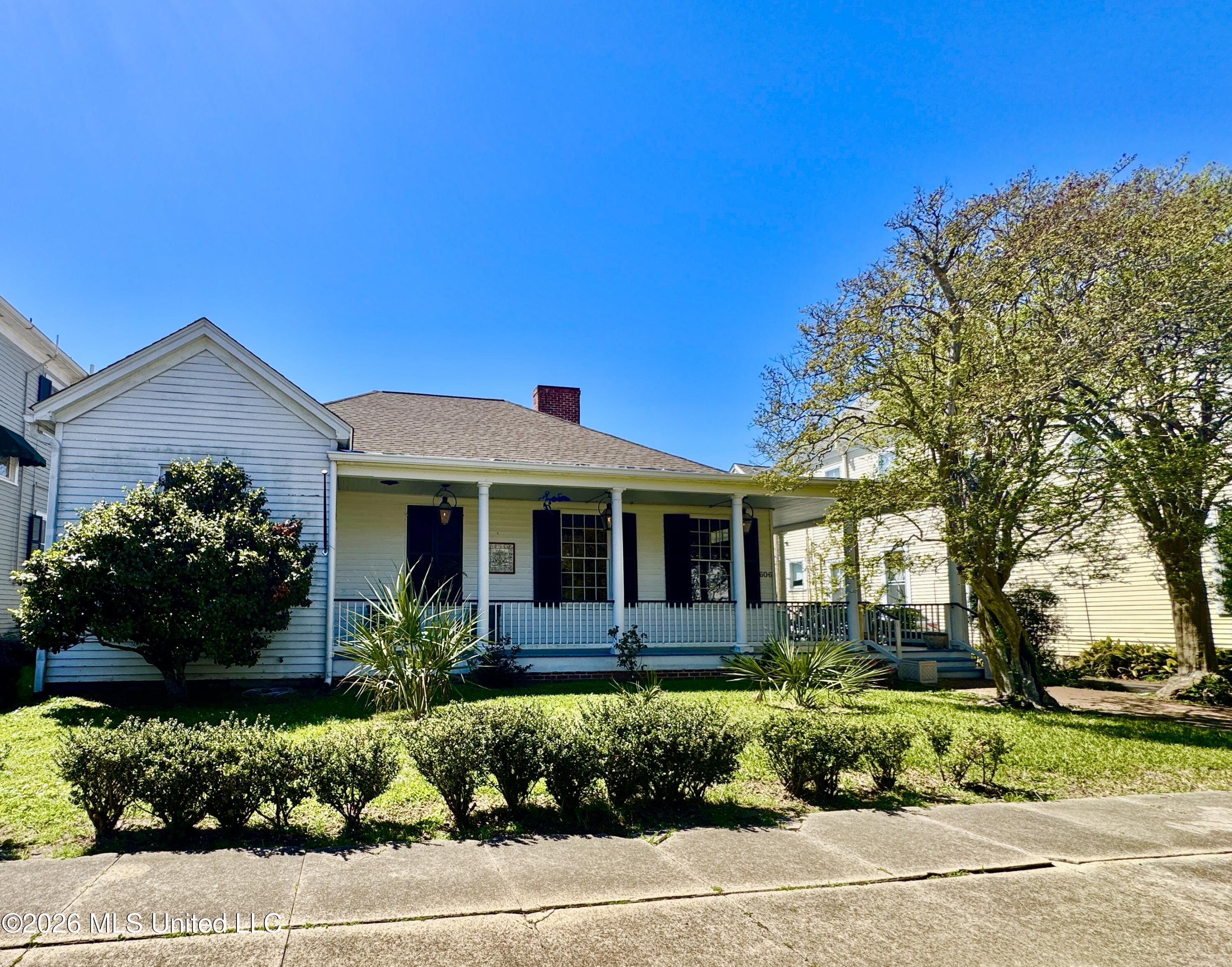 606 State Street Property Photo 30