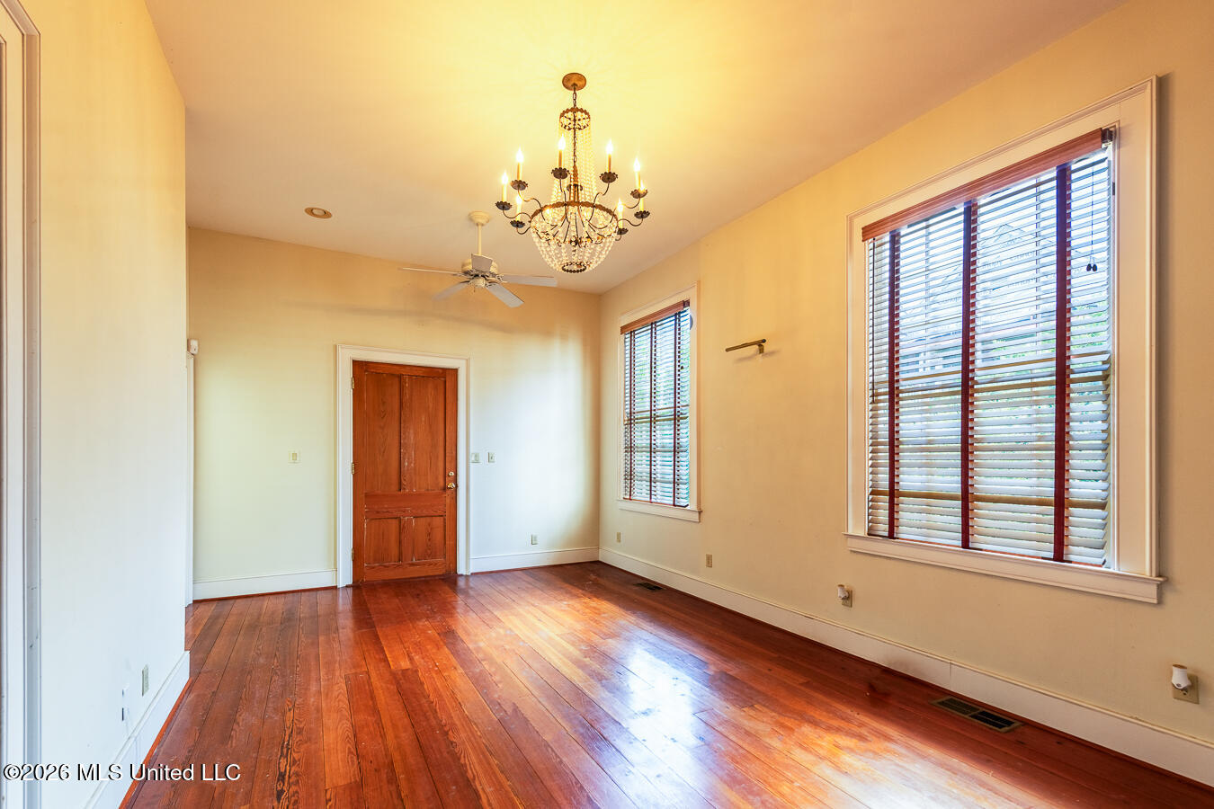 606 State Street Property Photo 35