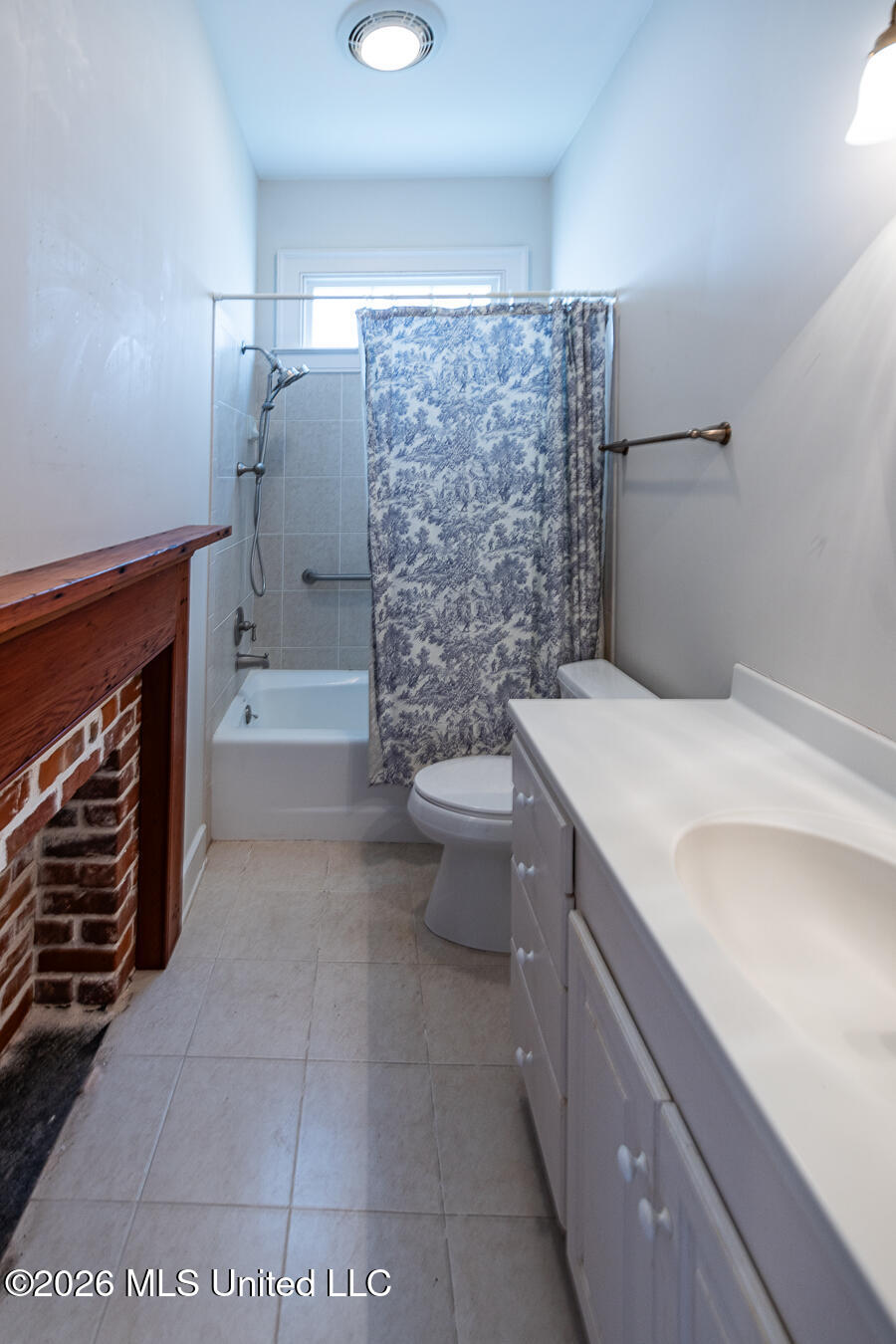 606 State Street Property Photo 35