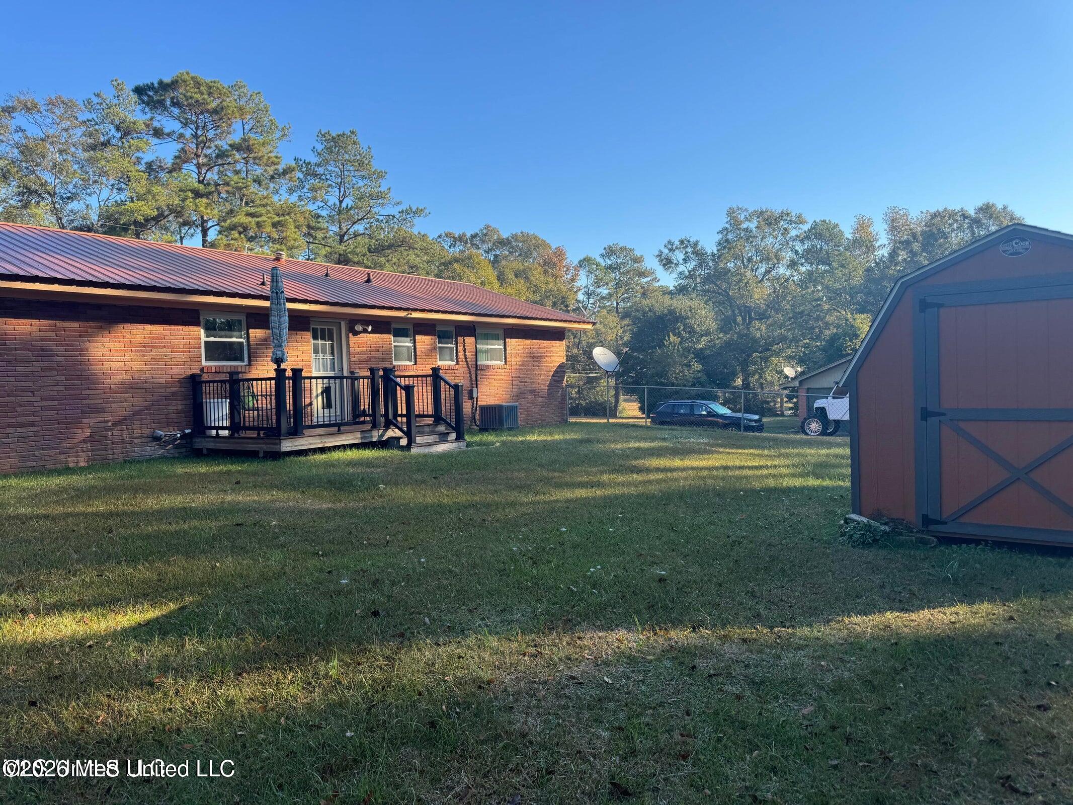 916 E College Avenue Property Photo 10