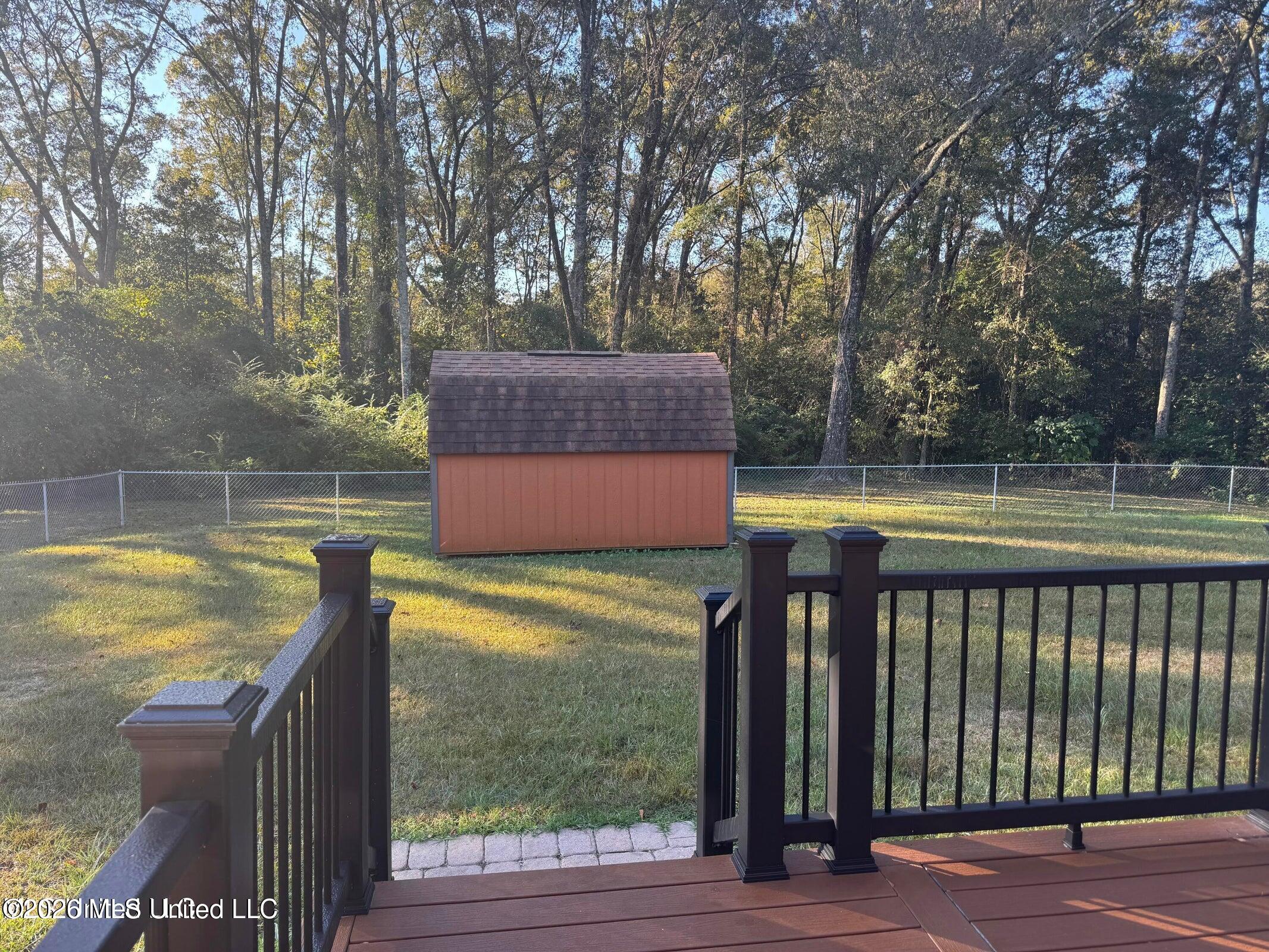 916 E College Avenue Property Photo 12