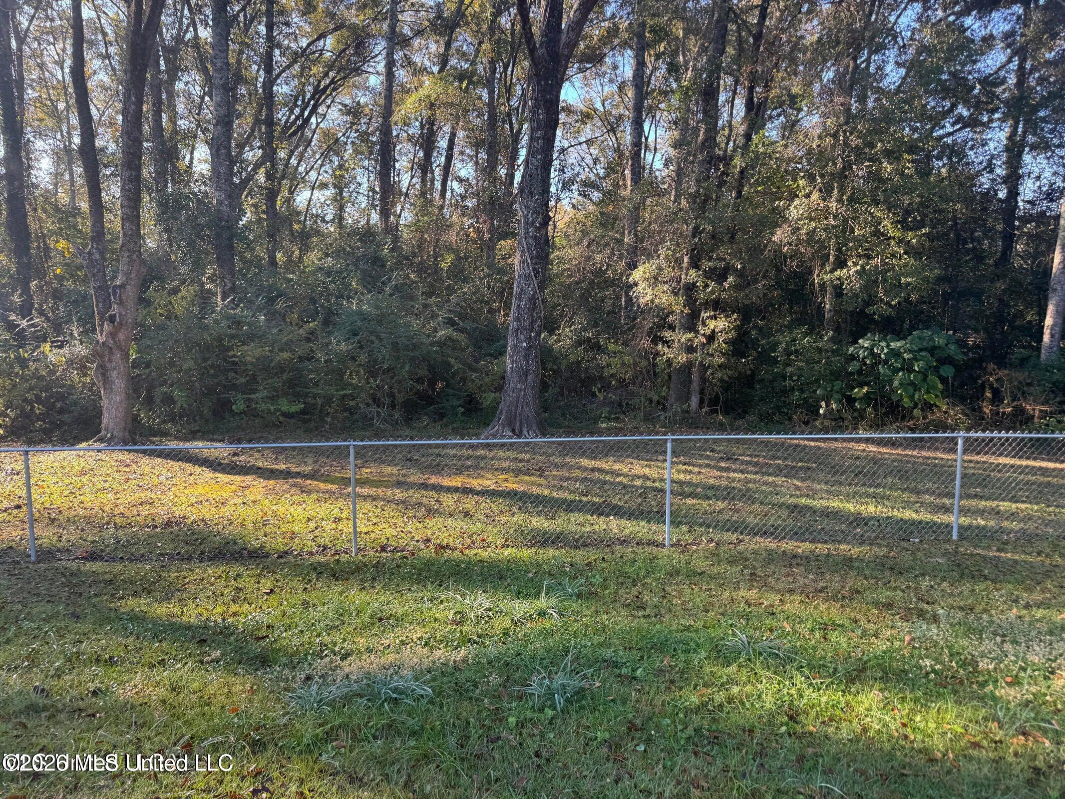 916 E College Avenue Property Photo 15
