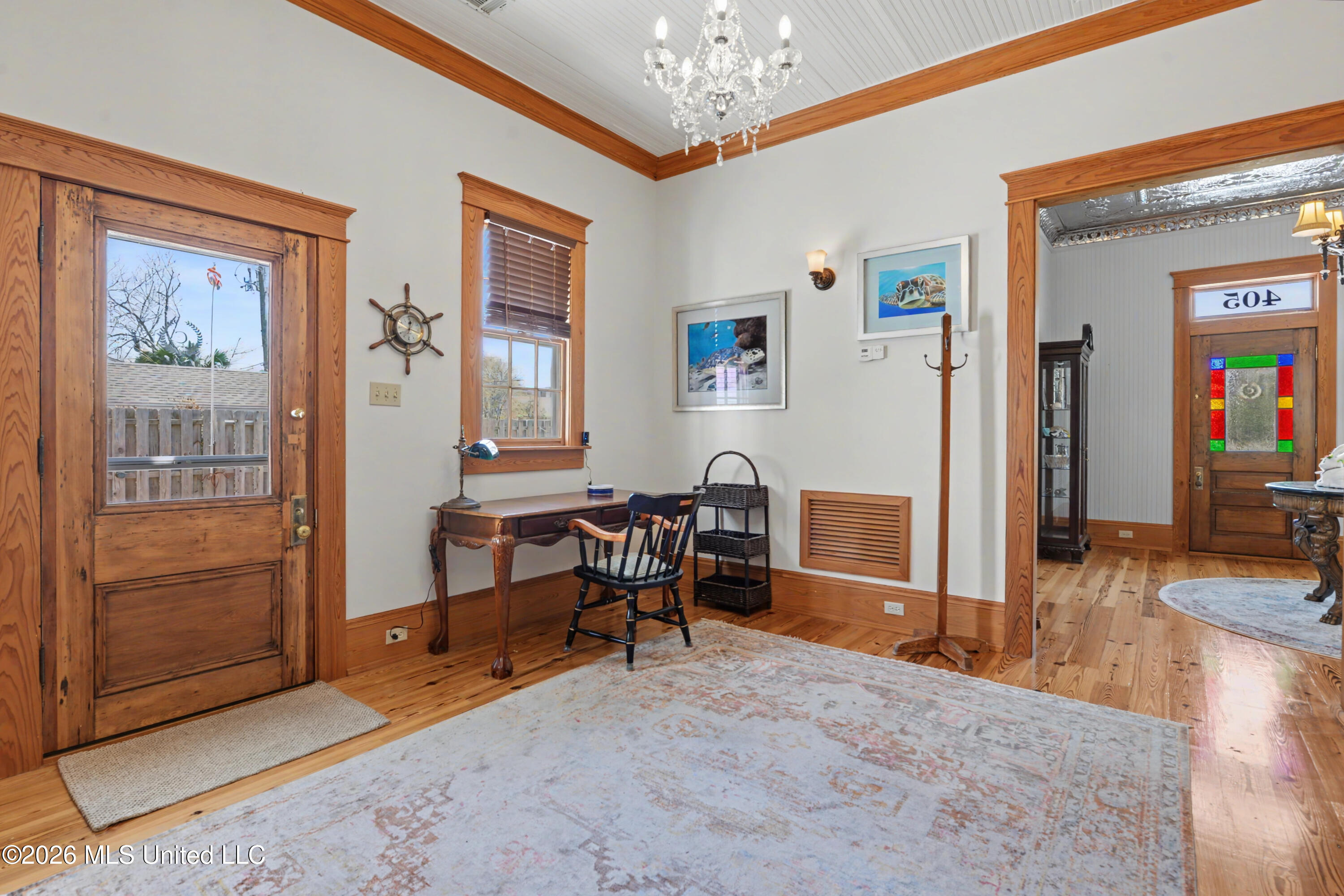 405 Carroll Avenue Property Photo 7