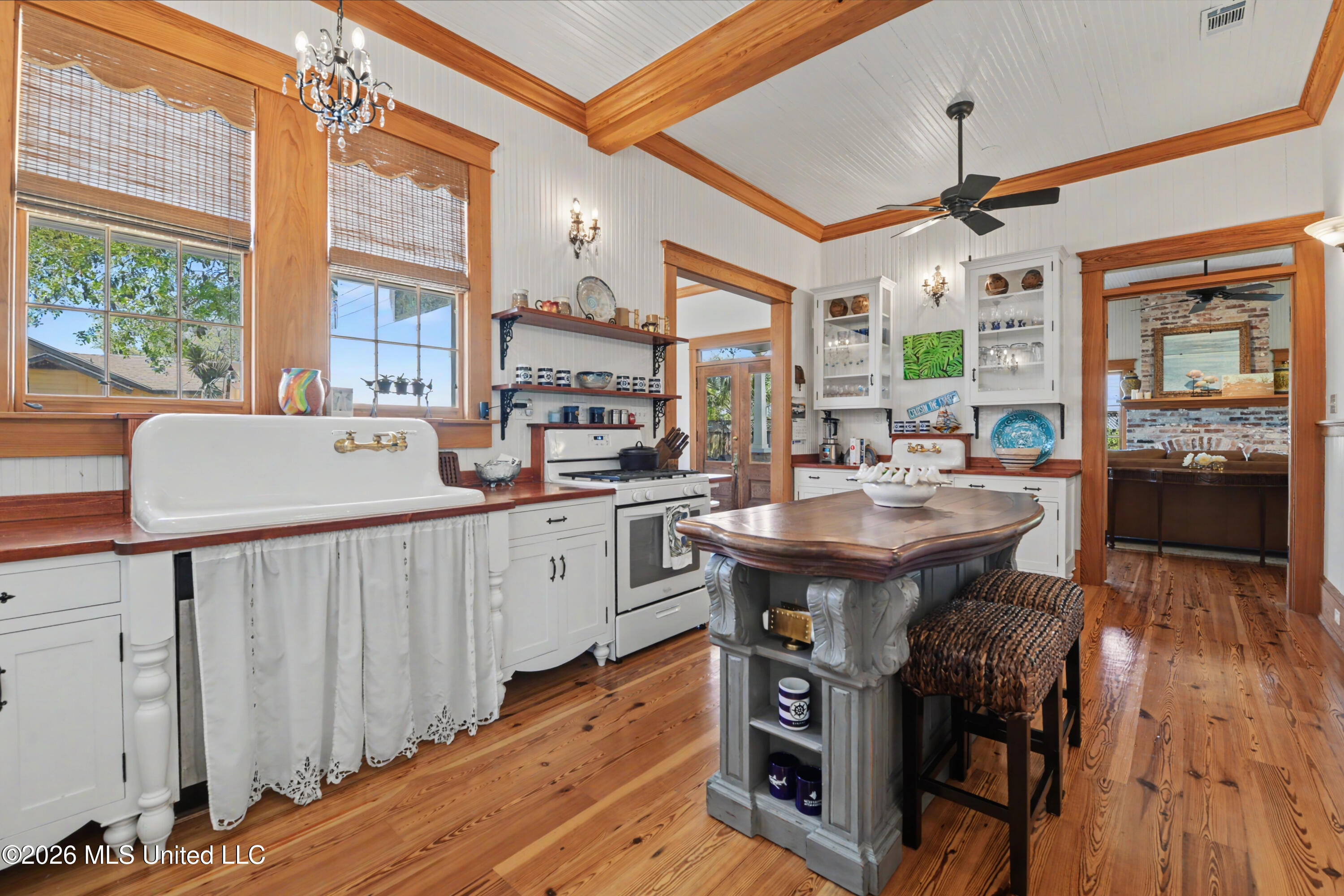 405 Carroll Avenue Property Photo 13