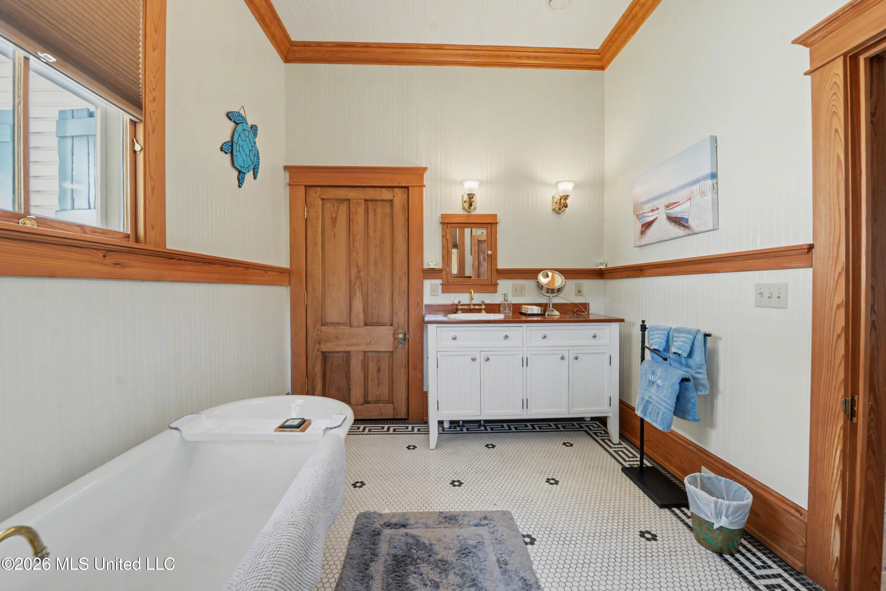 405 Carroll Avenue Property Photo 25