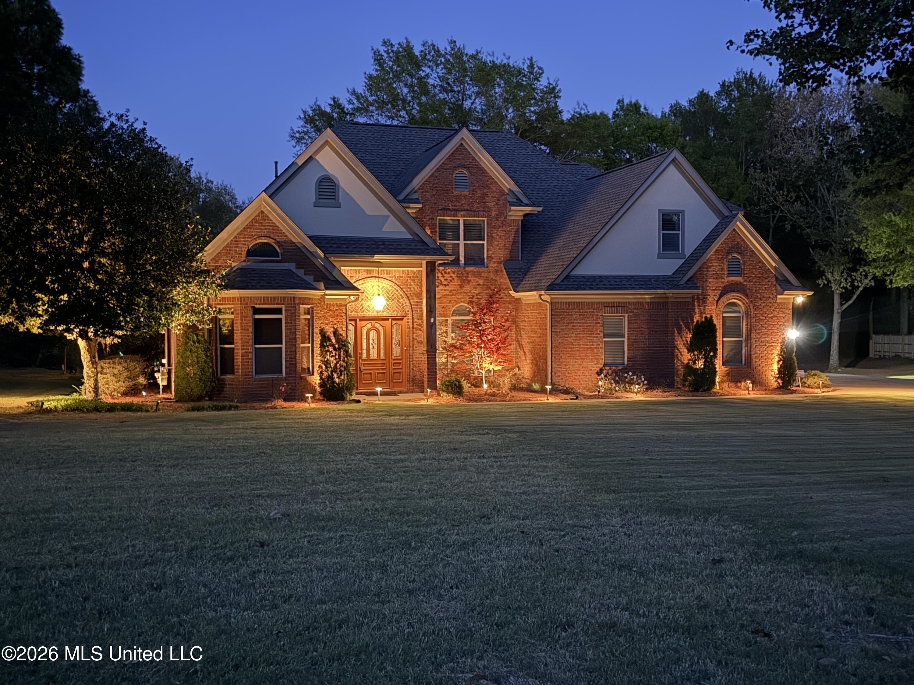 1290 S Robertson Road Property Photo 3