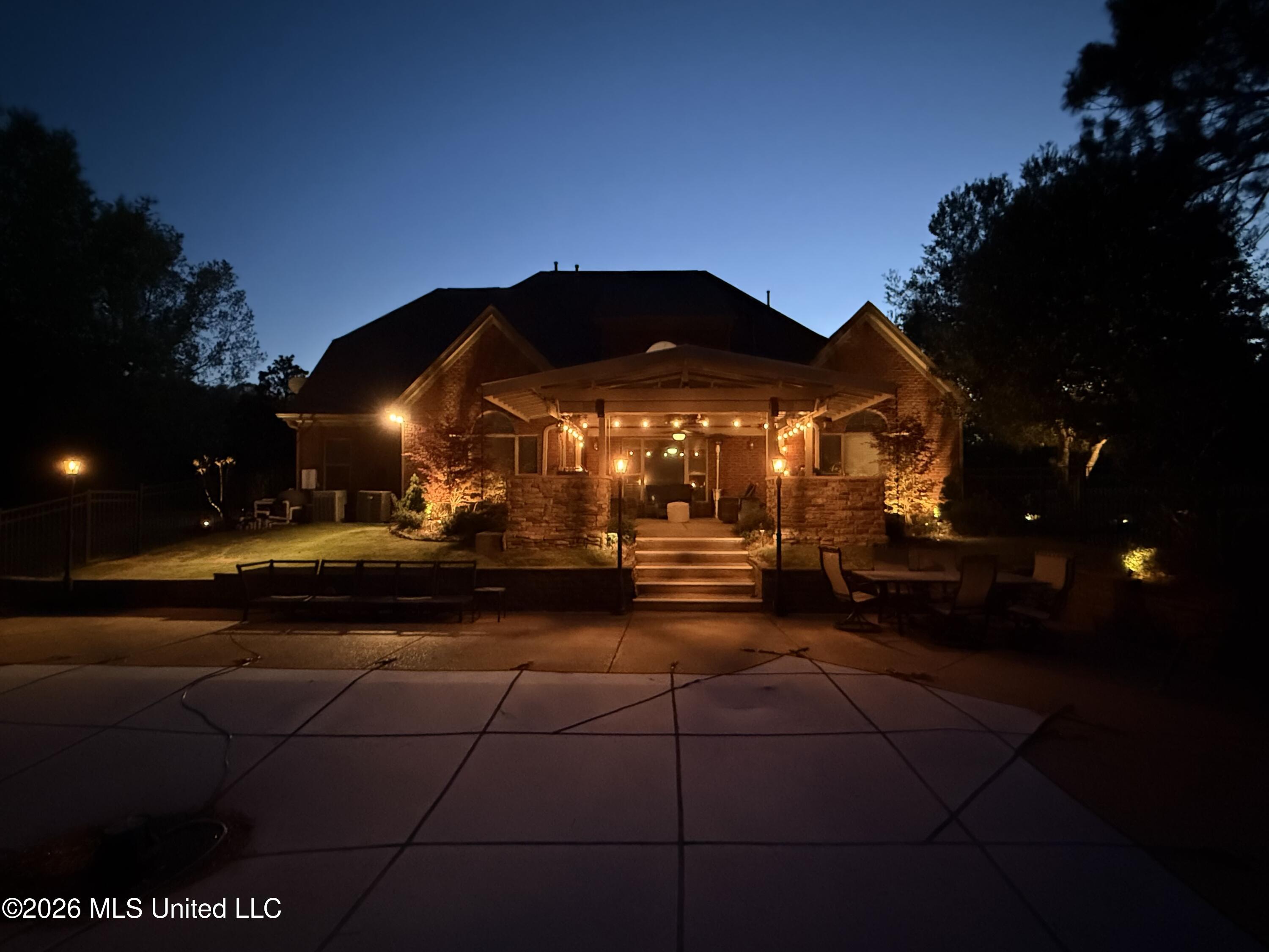 1290 S Robertson Road Property Photo 28