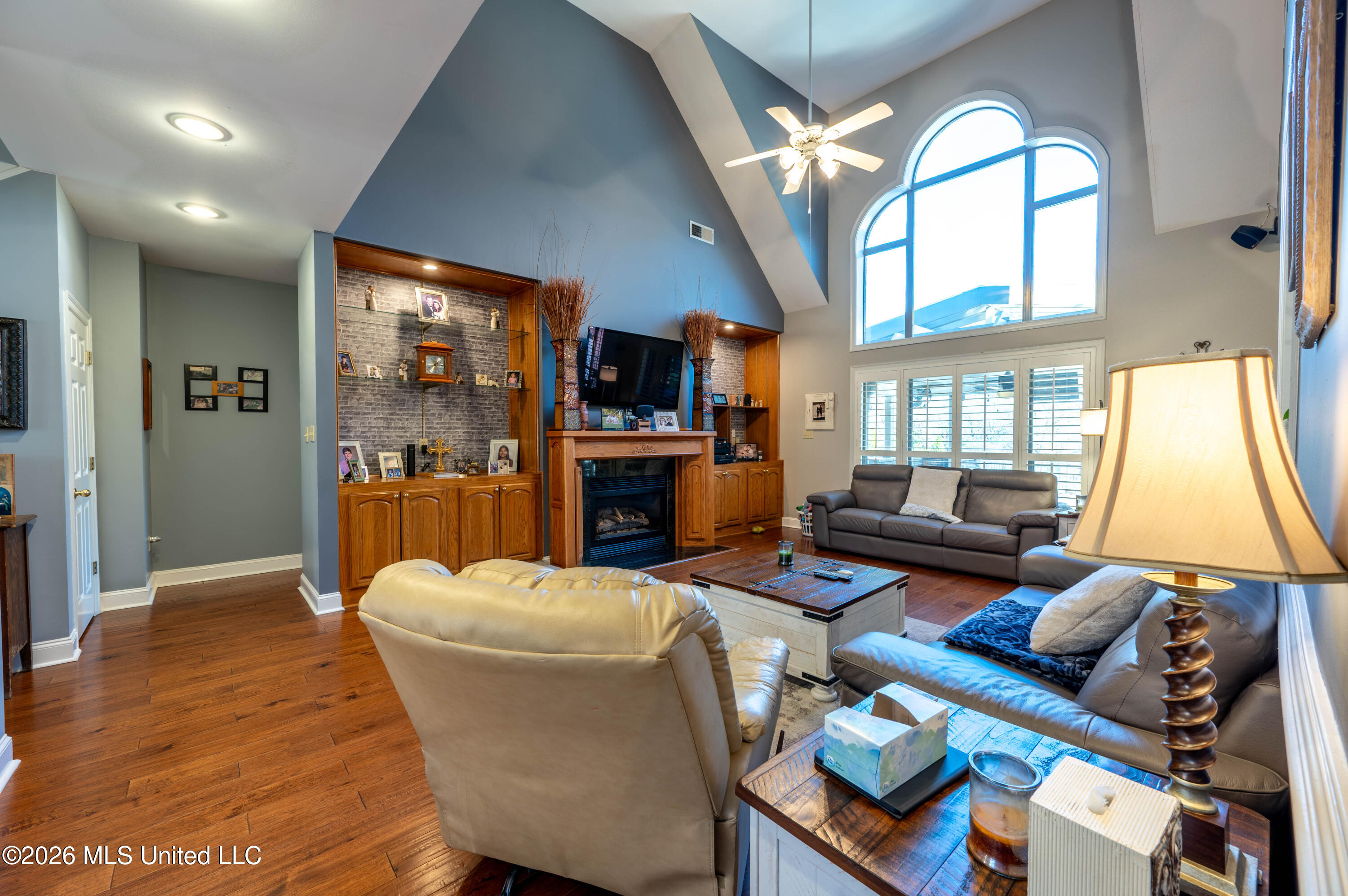 1290 S Robertson Road Property Photo 32