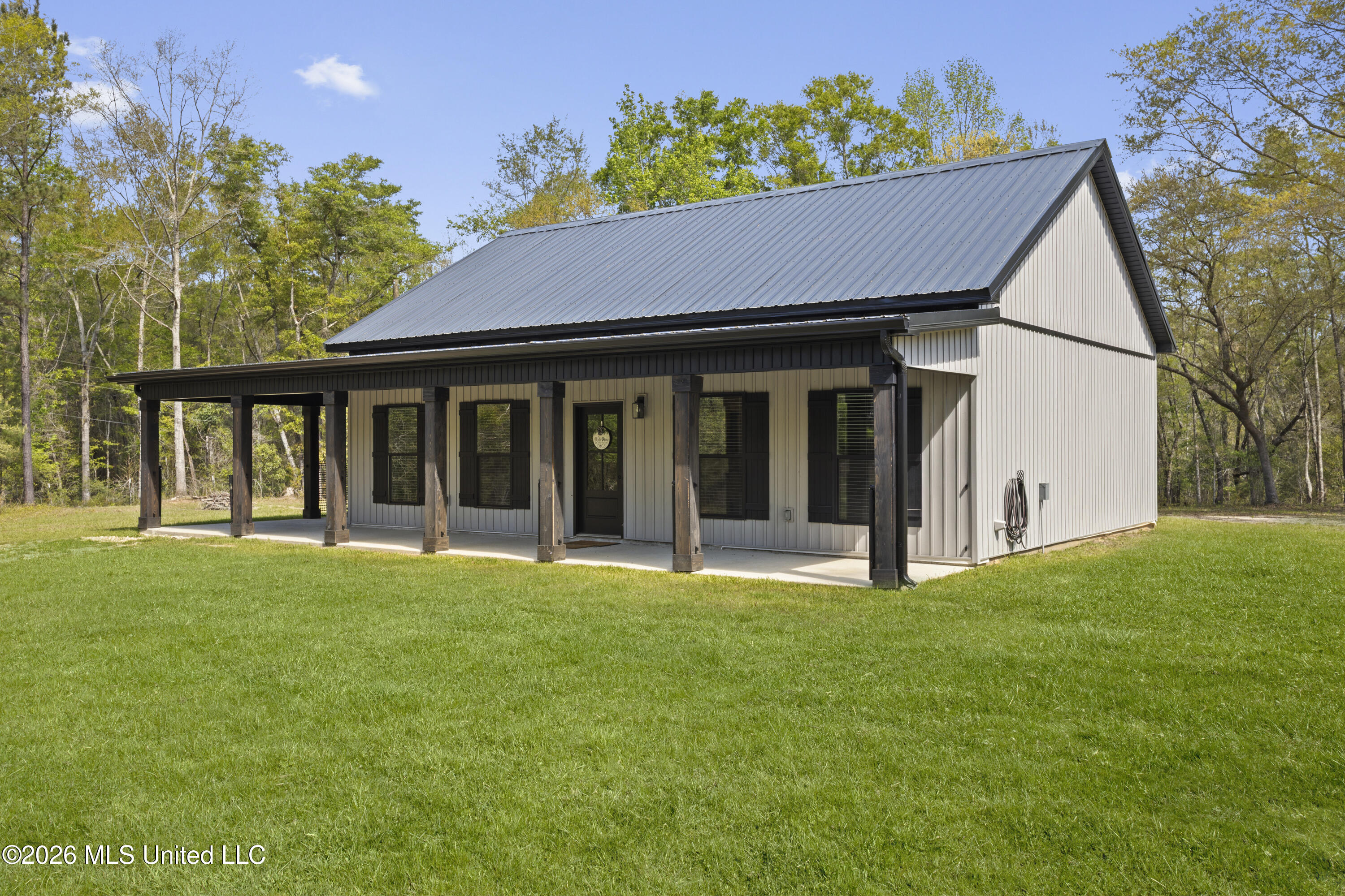 20 Redbird Road Property Photo 1