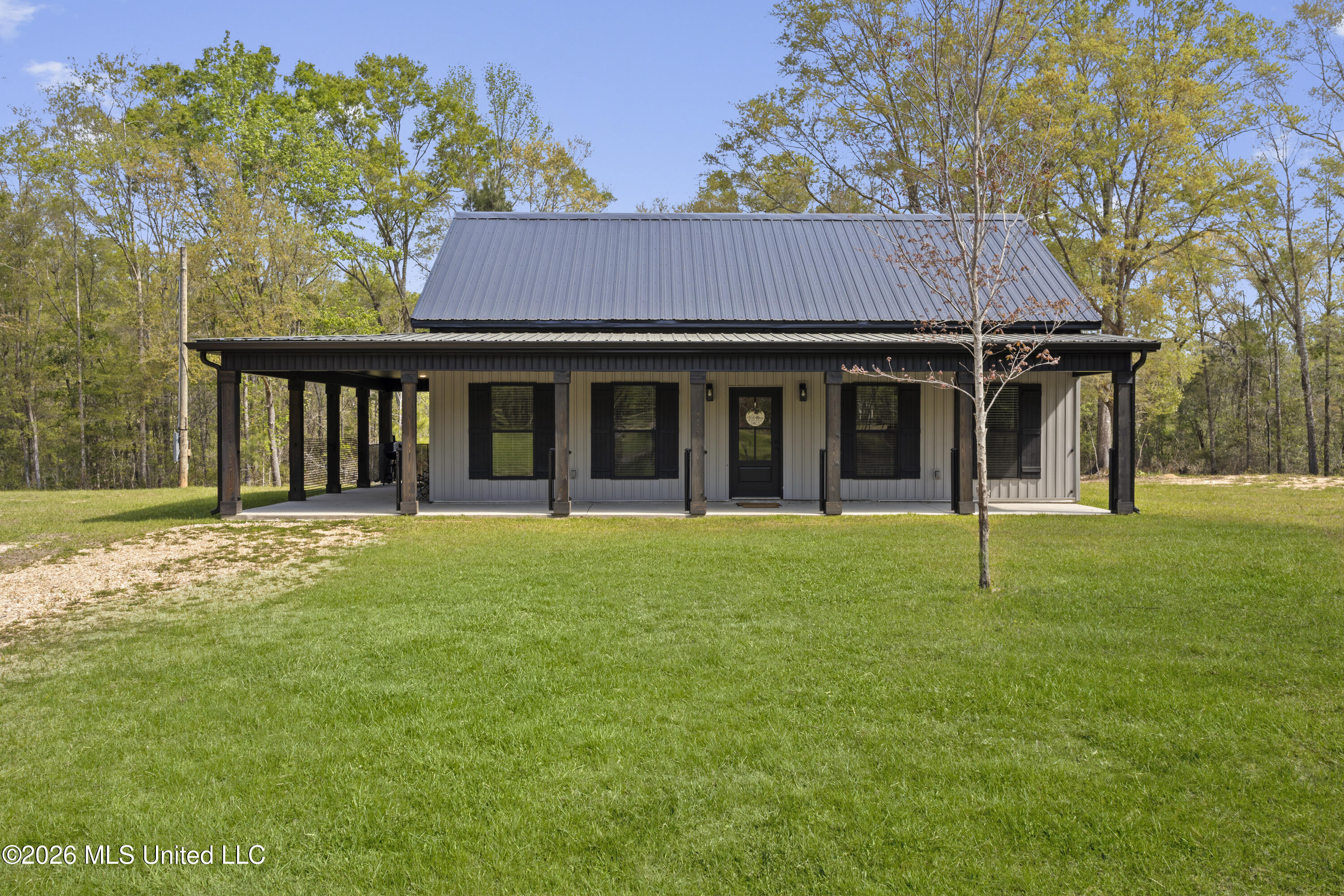 20 Redbird Road Property Photo 2