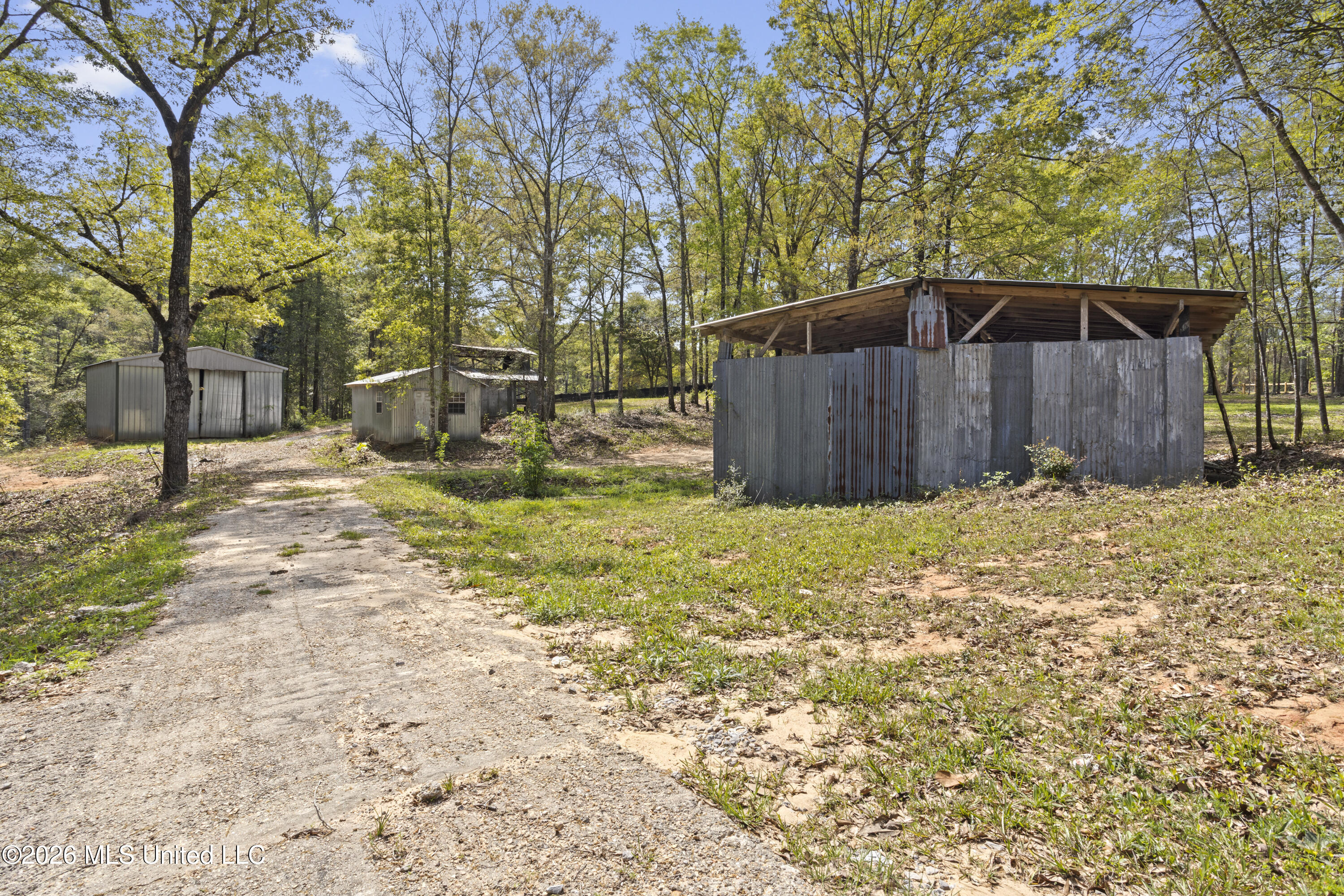 20 Redbird Road Property Photo 39