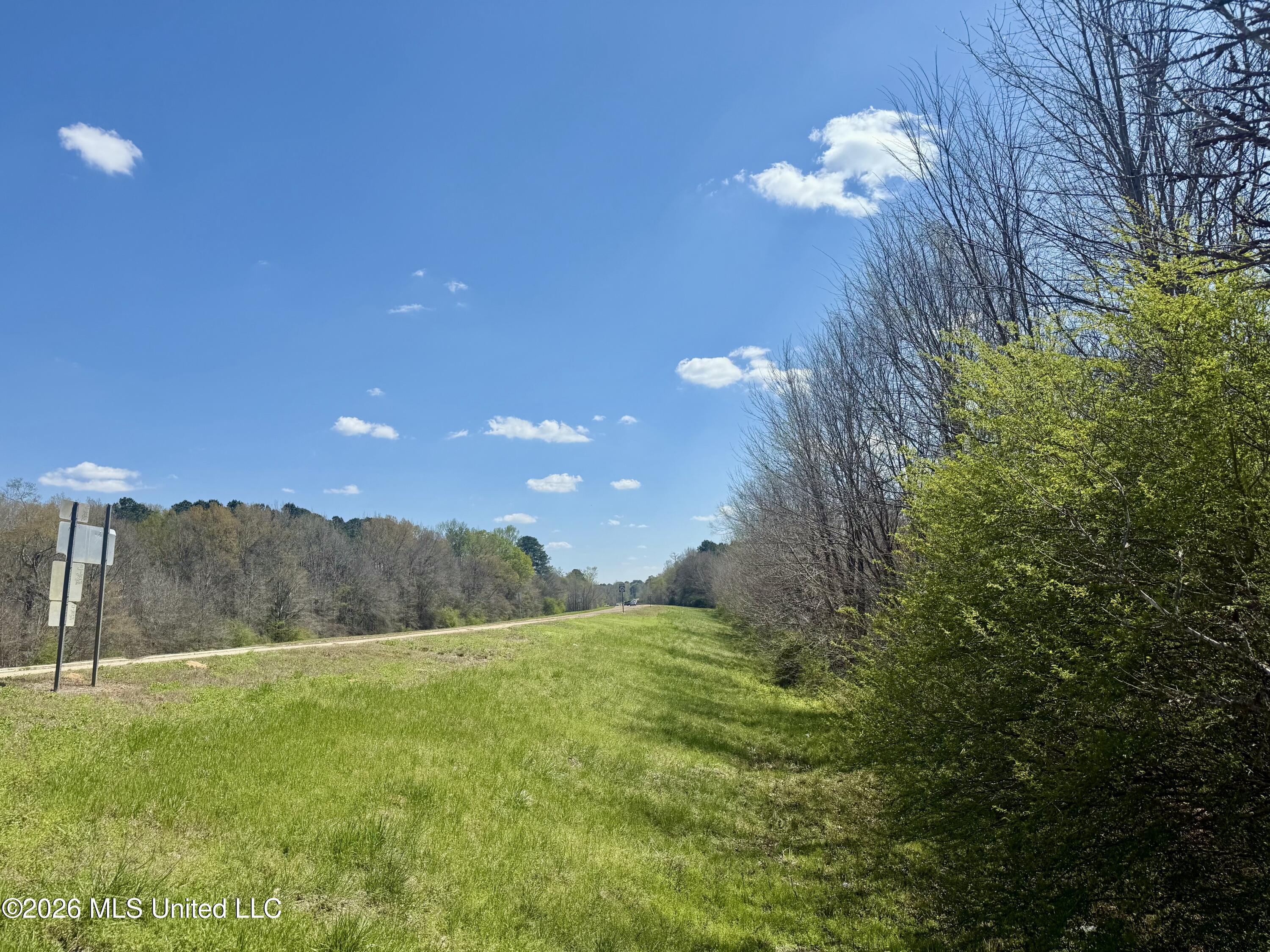 Mississippi 35 Highway Property Photo 13